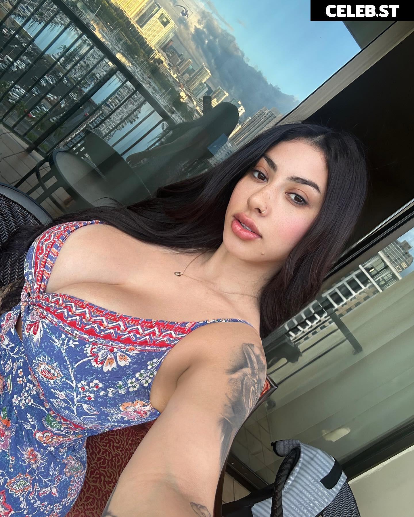 Nichole Pure aka Maria Fagredano Image 22777236