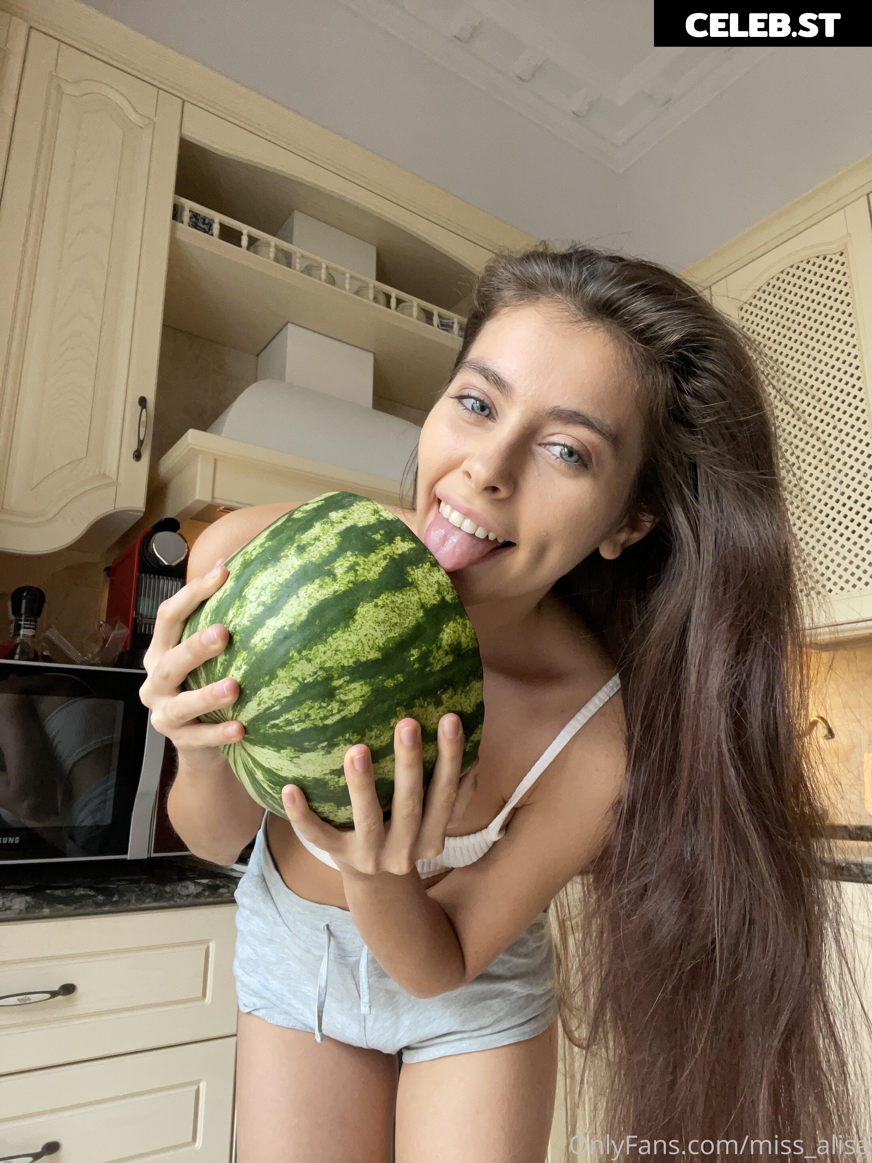 Alissa Foxy / Victoria Garin Image 22773790