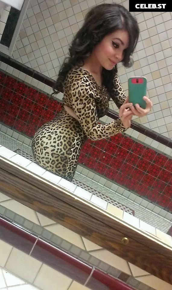 Yanet Gutierrez Image 22772663
