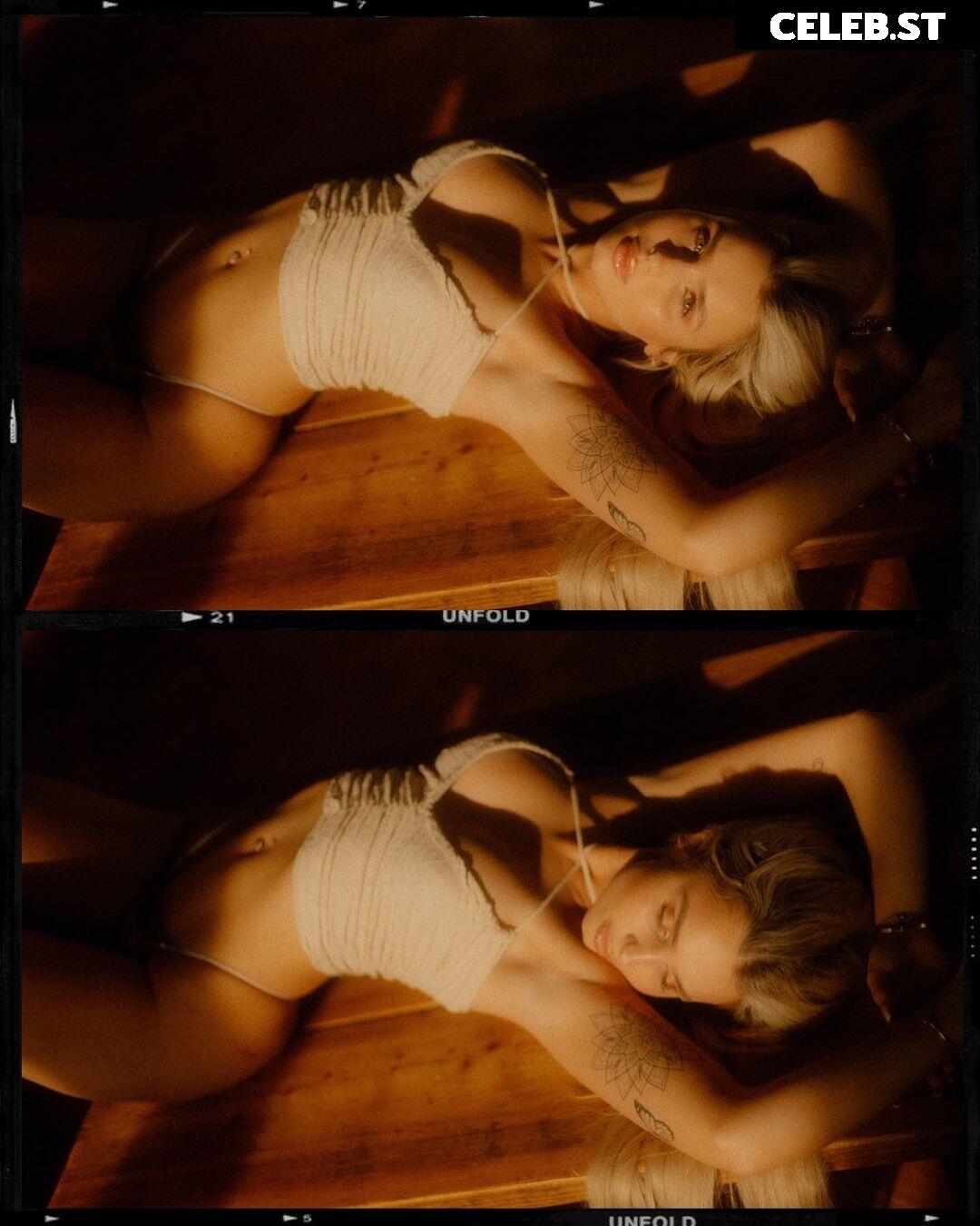 KinkySophiee Image 2274702