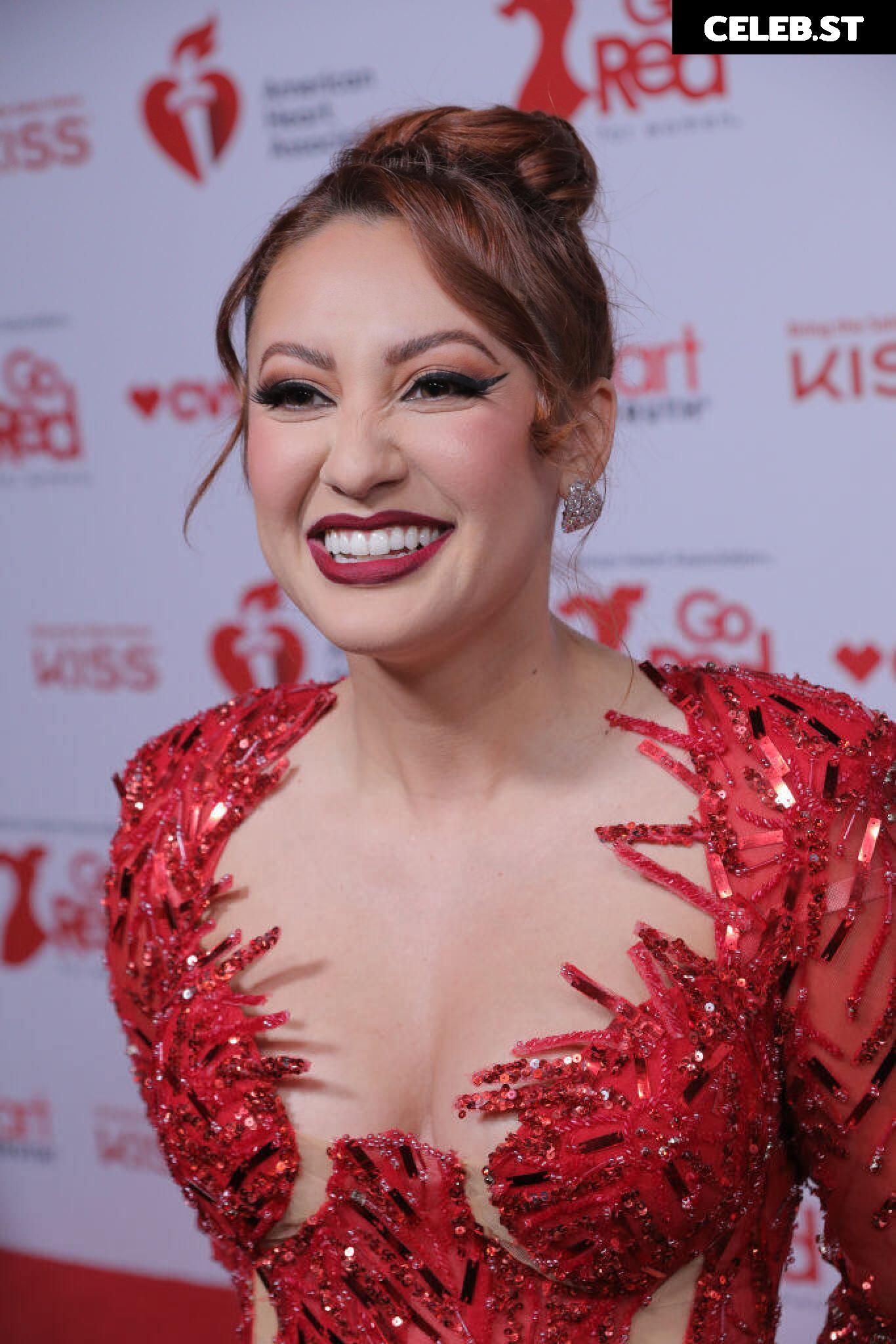 Francia Raisa Image 22743826