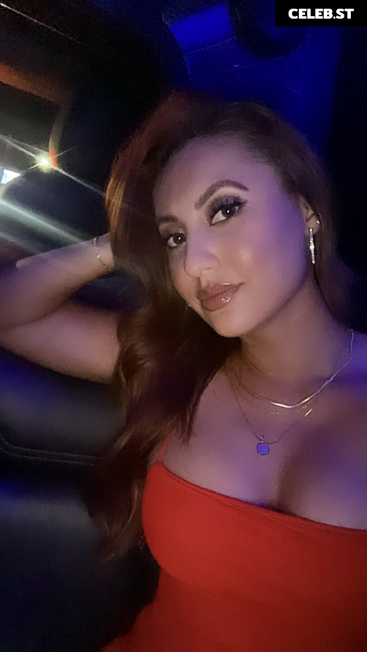 Francia Raisa Image 22743755