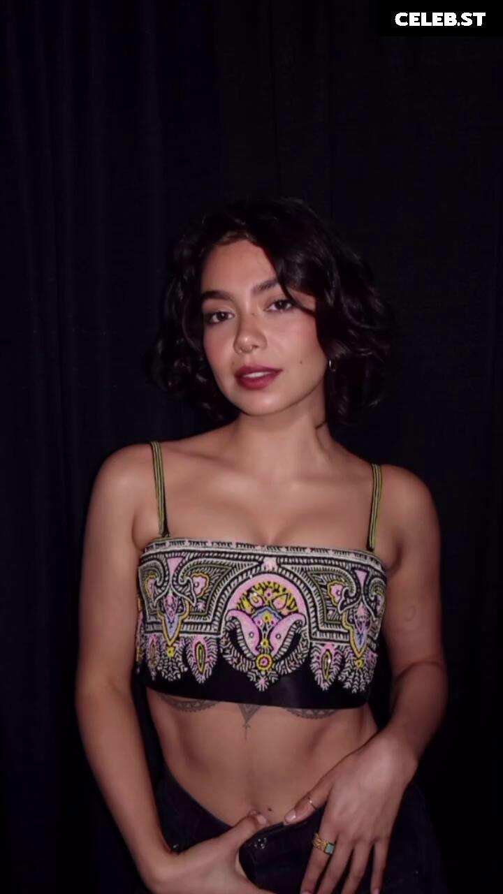 Auli'i Cravalho Image 22742481