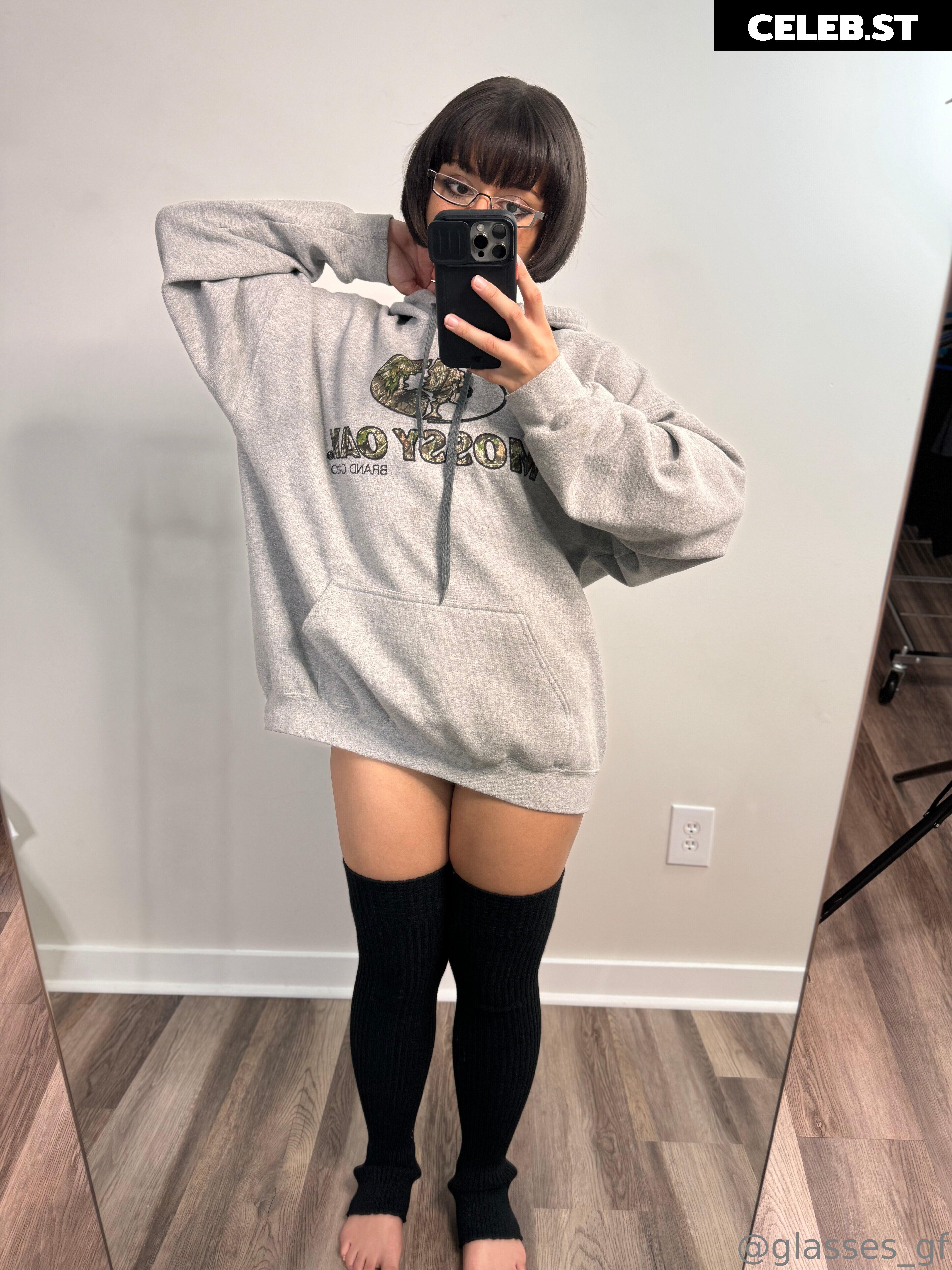 Irlupdog ( glasses_gf) Image 22718080