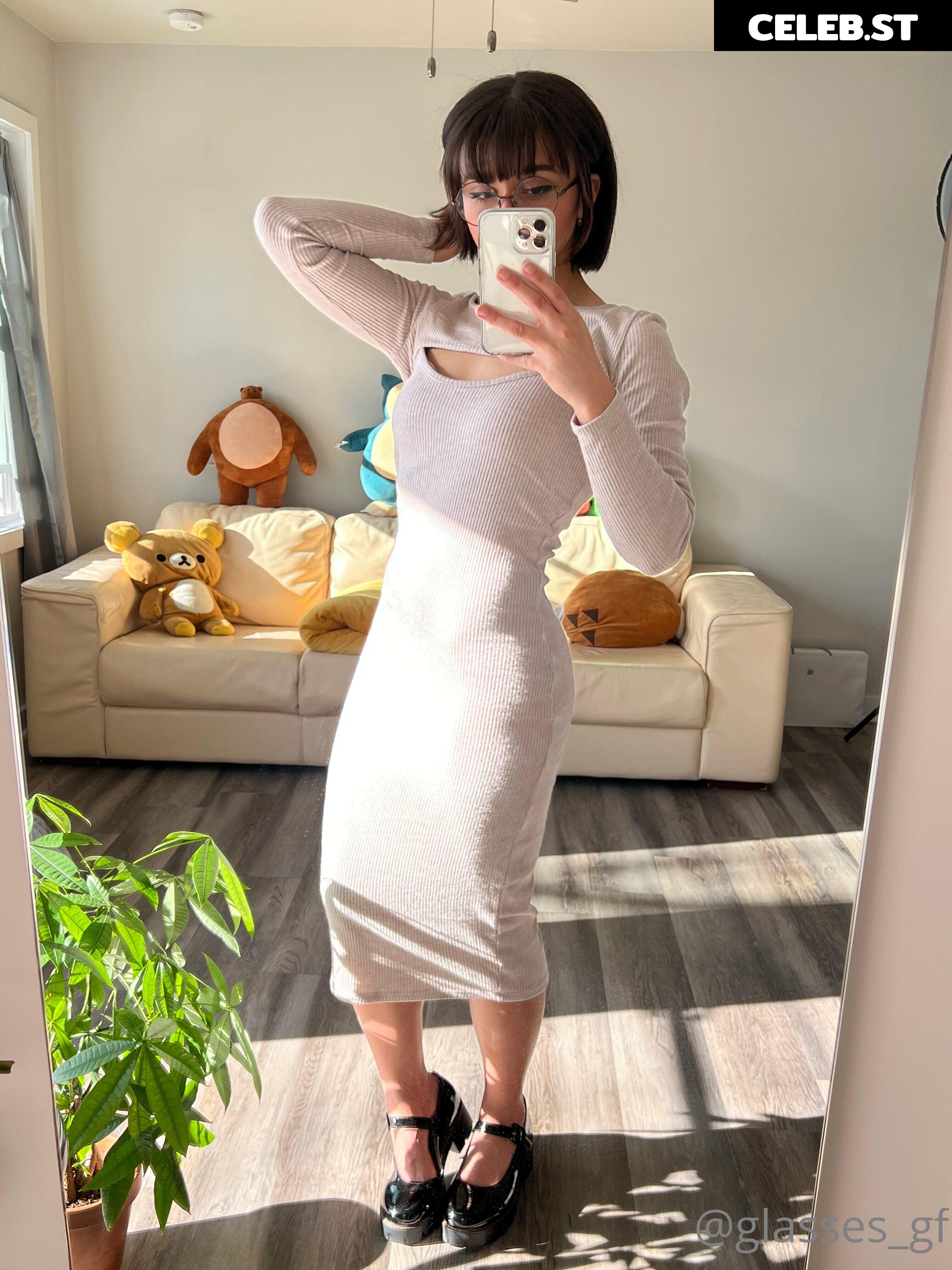 Irlupdog ( glasses_gf) Image 22718034