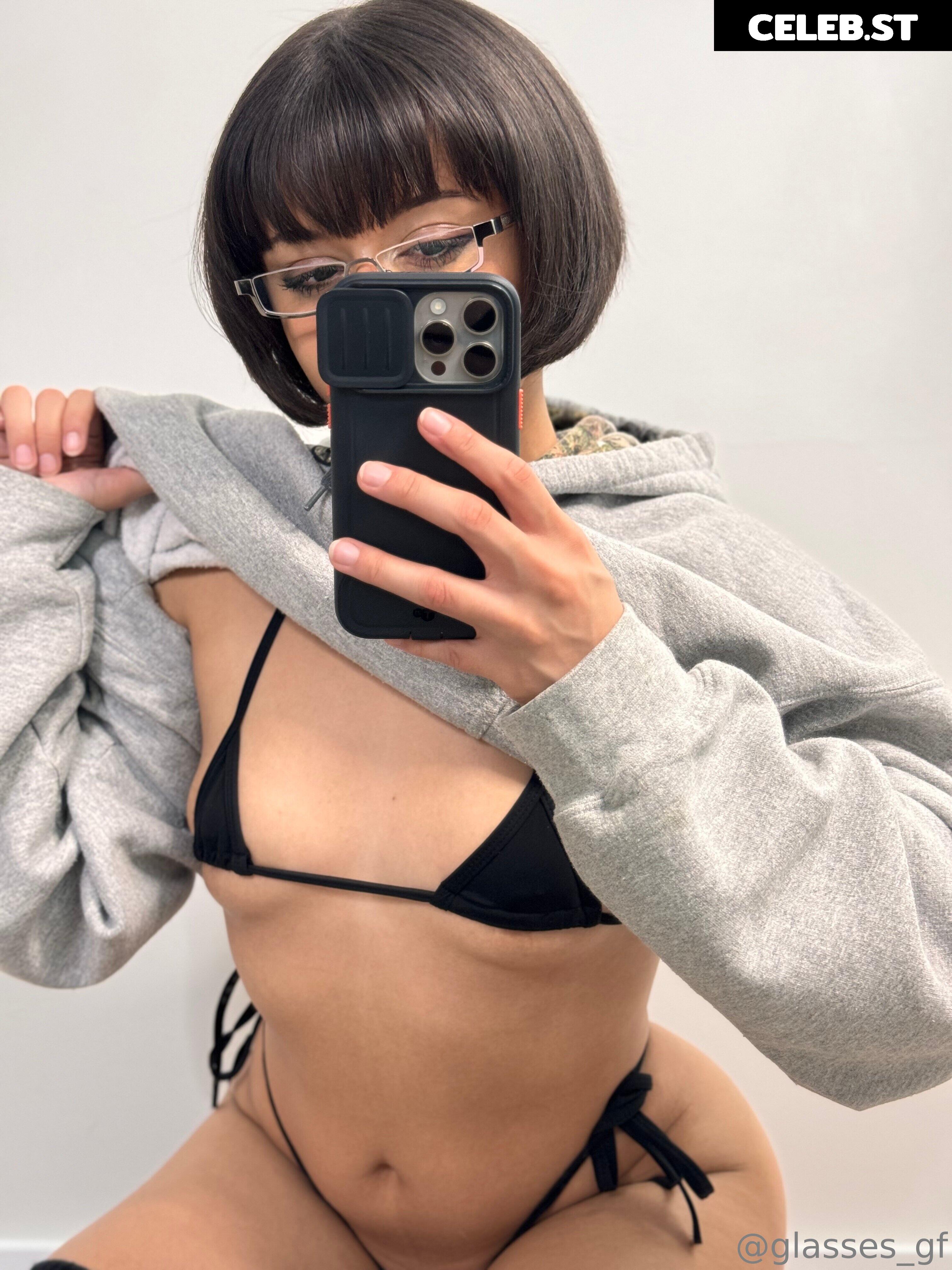 Irlupdog ( glasses_gf) Image 22718078