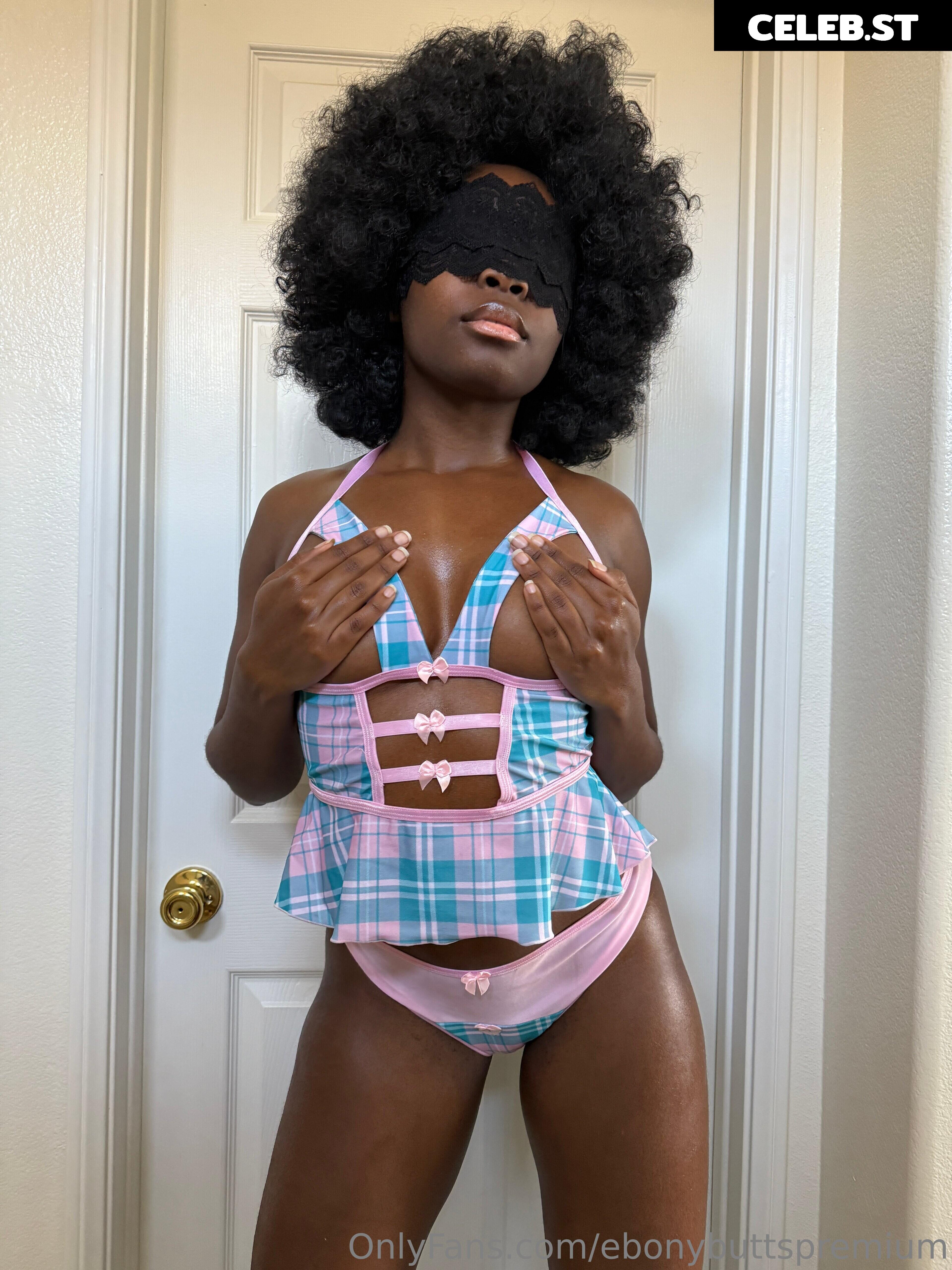 Ebony Butts / PastaToots Image 22717766