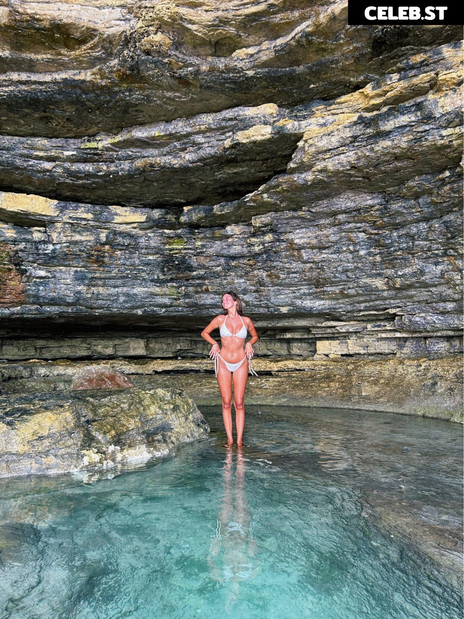 Abby Busick Image 22729641