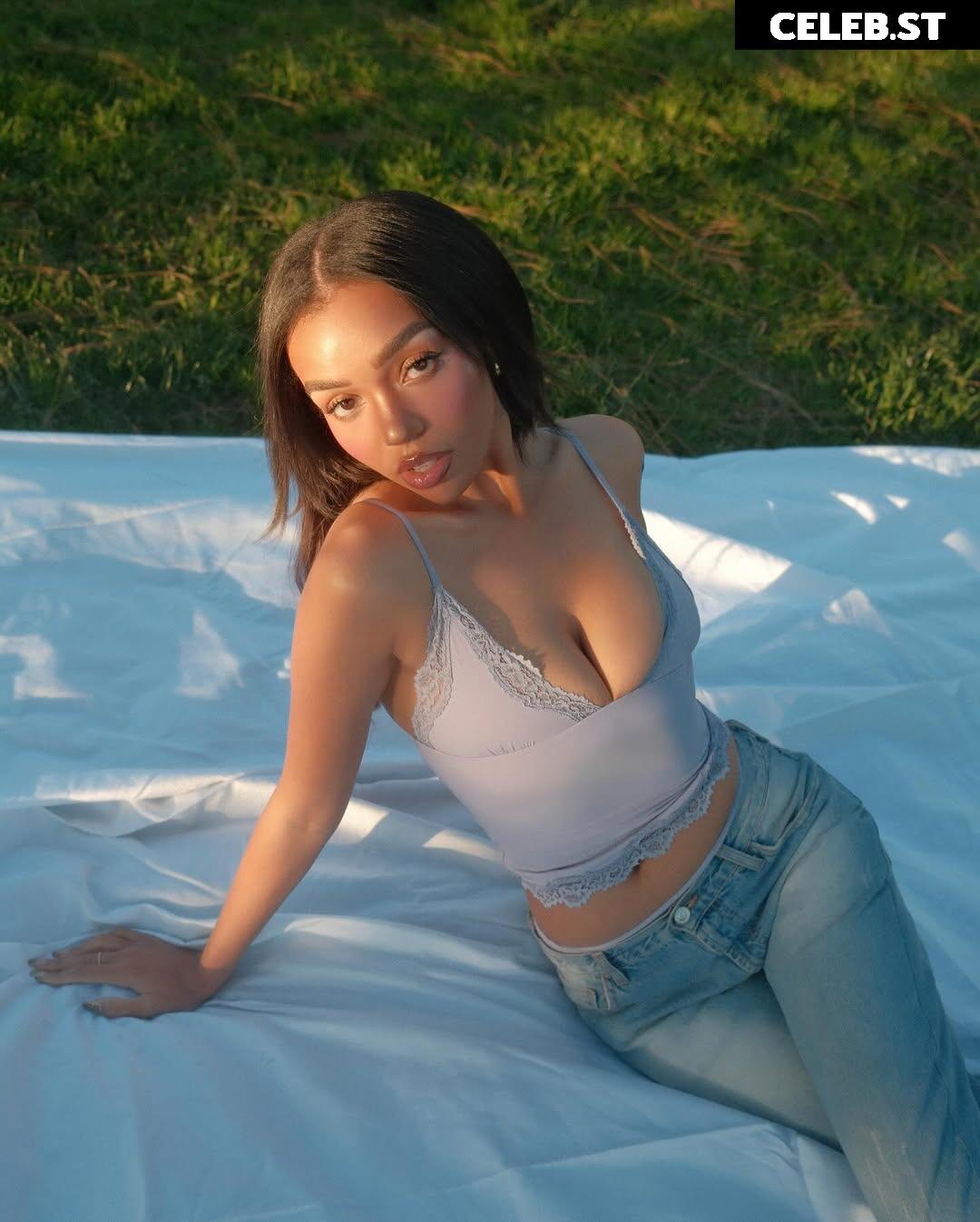 Daphne blunt Image 22735042