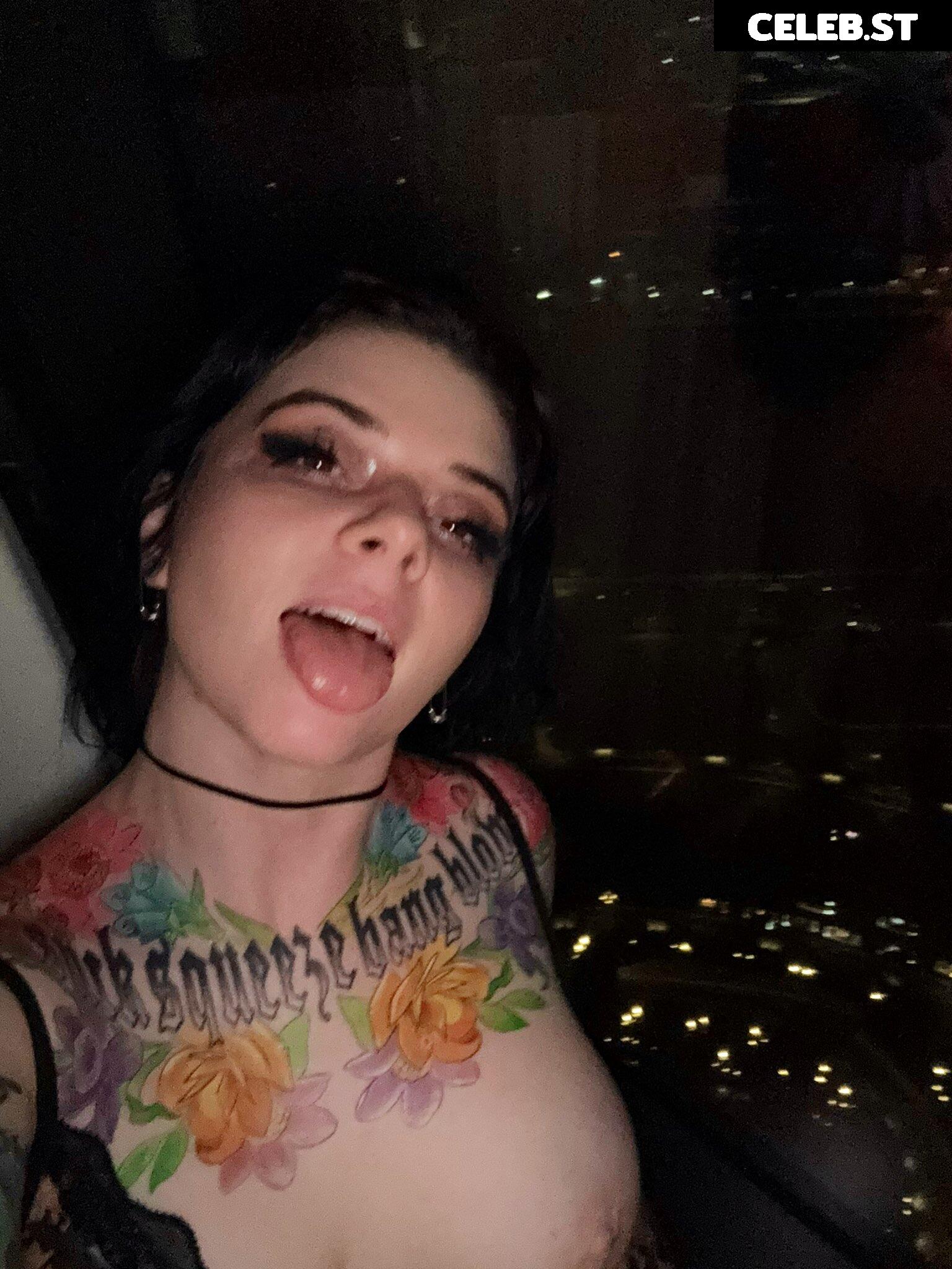 vermillionvixen Image 22736529