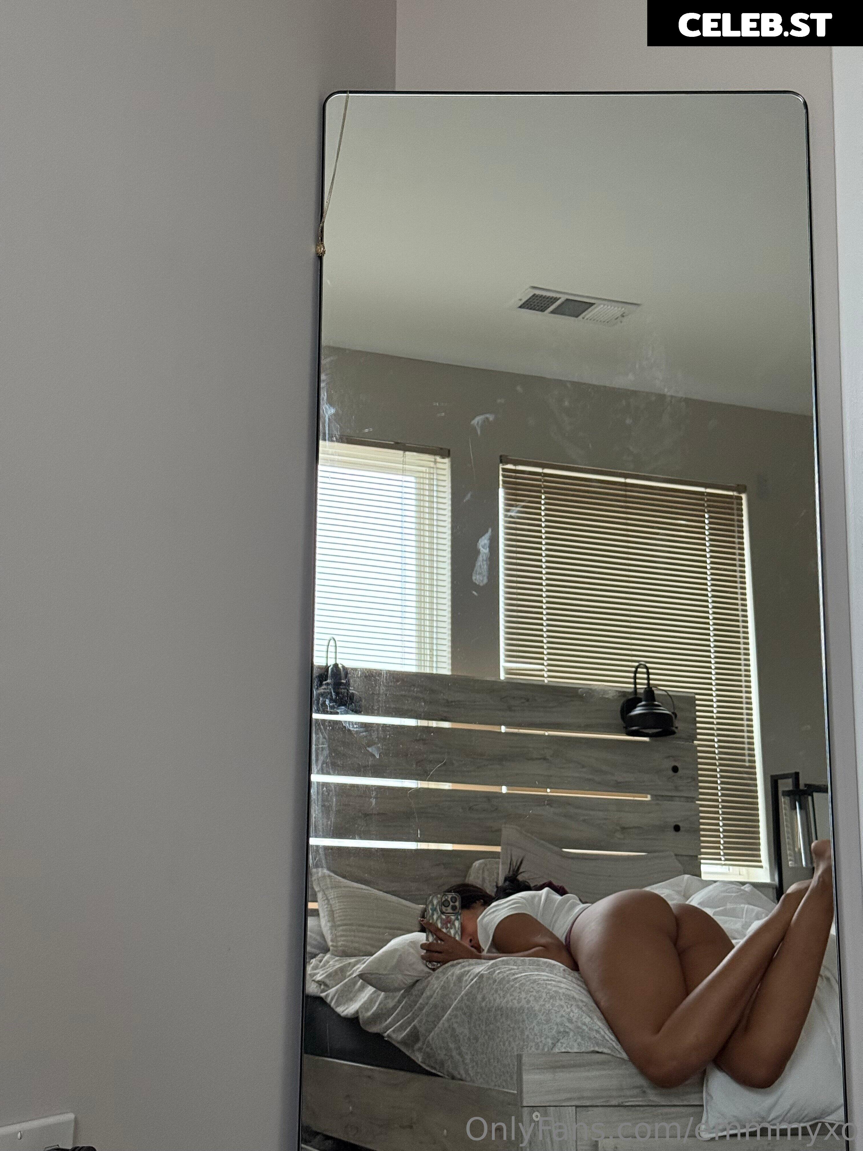 emmmyxo Image 22736793