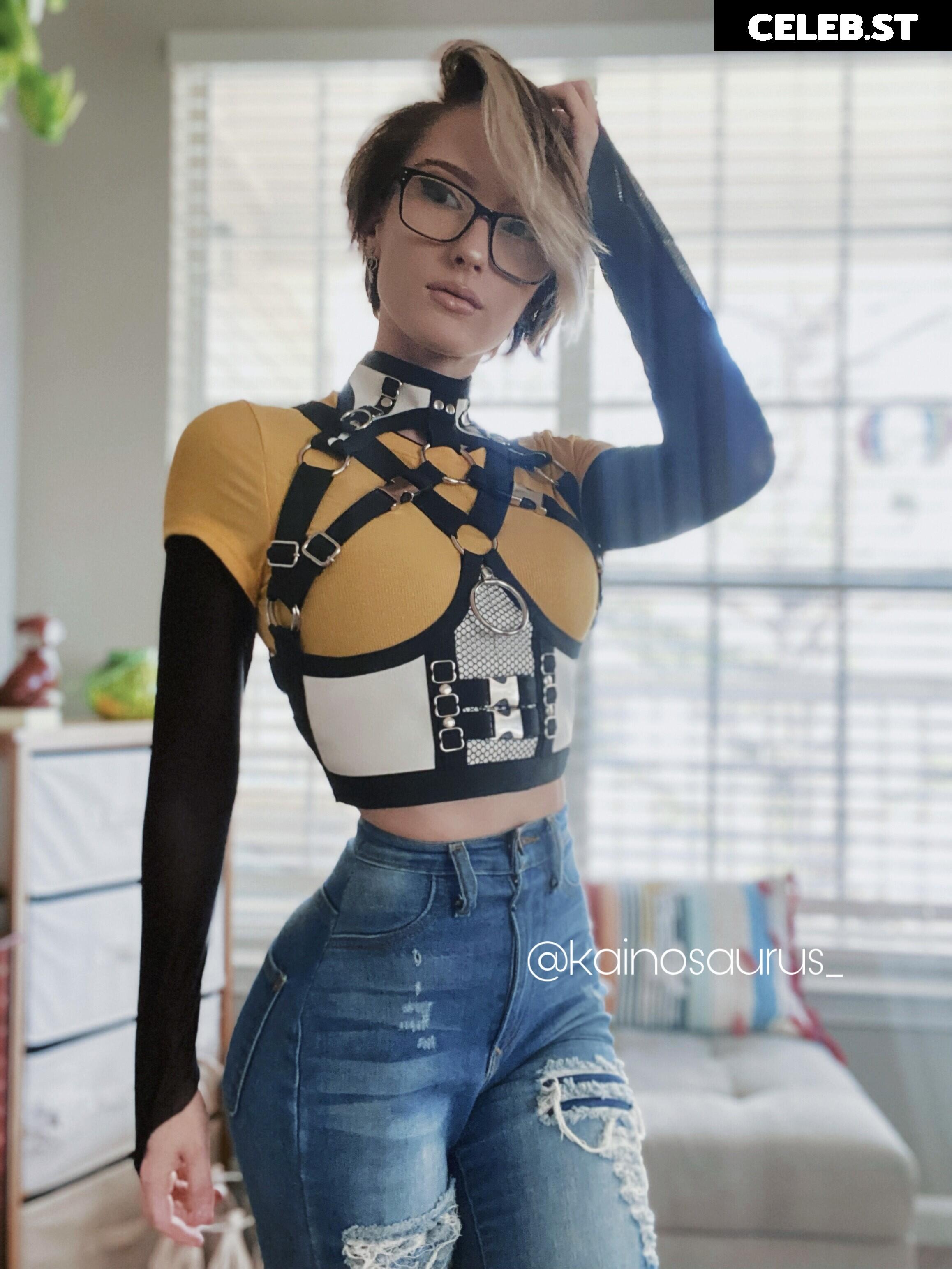 Alex Daberry / kainosaurus / alex_cosplays Image 22704628