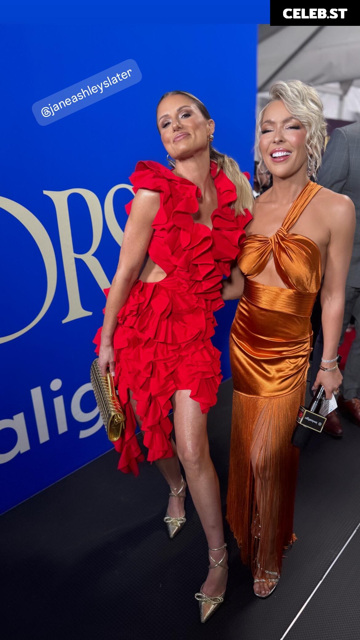 Colleen Wolfe Image 22704138