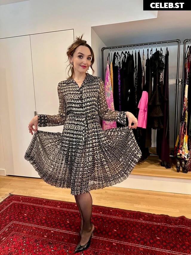 Chloe Fineman Image 22700917