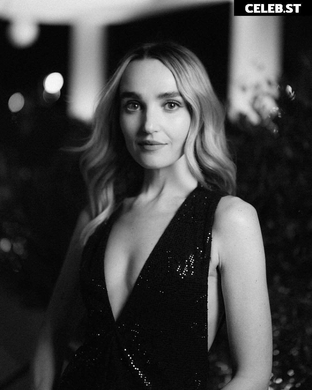 Chloe Fineman Image 22700933