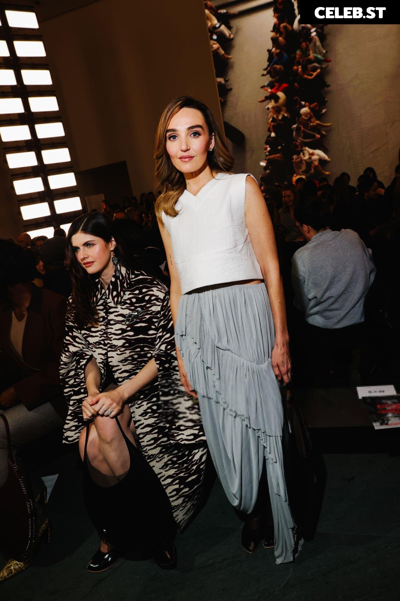 Chloe Fineman Image 22700958