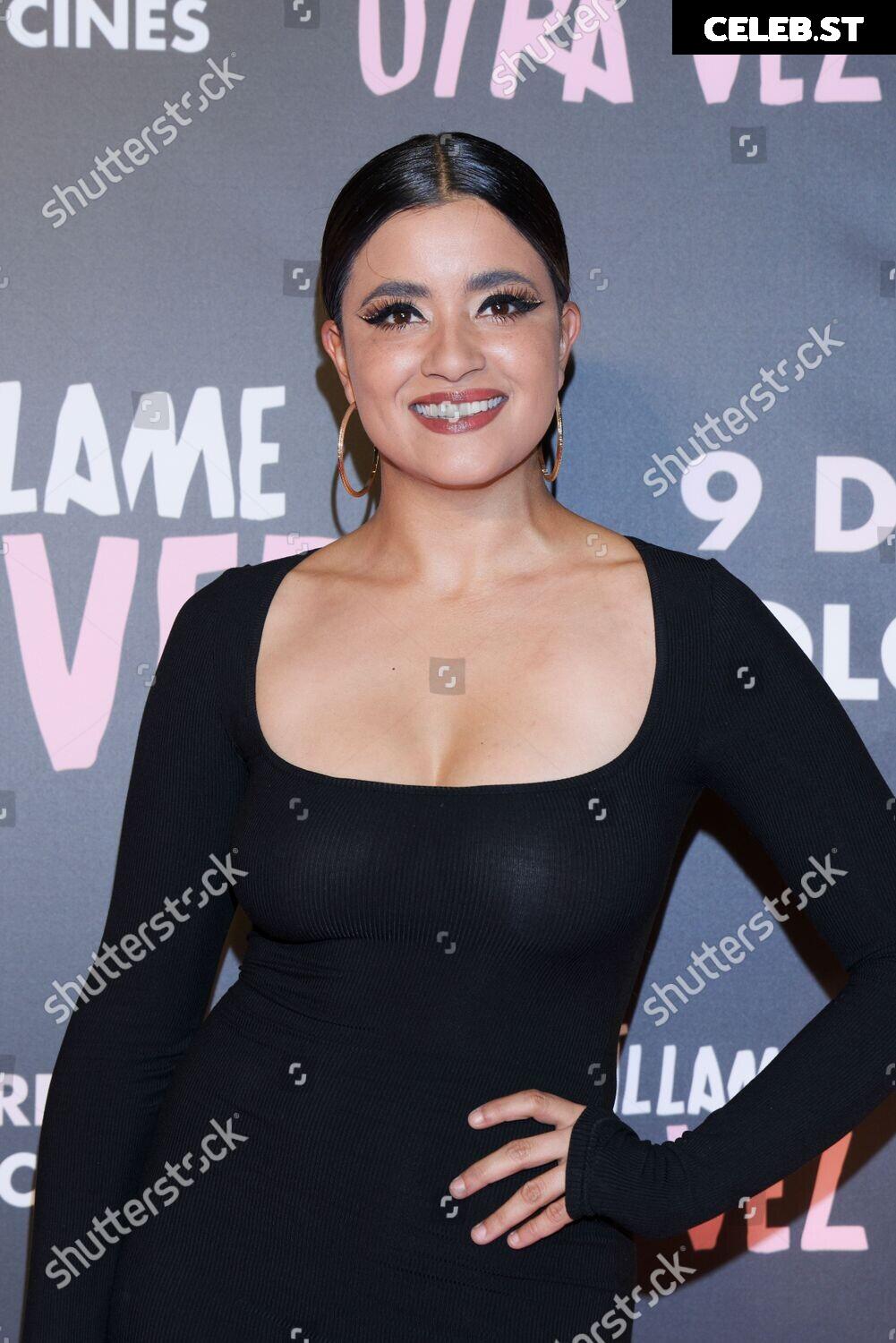Paulina Gaitan Image 22700393