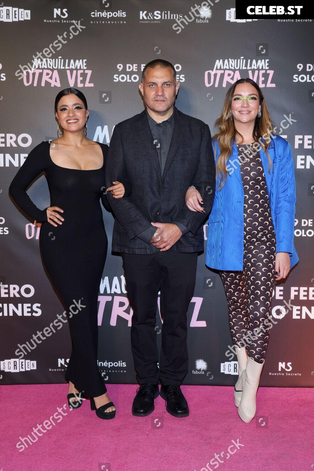 Paulina Gaitan Image 22700388