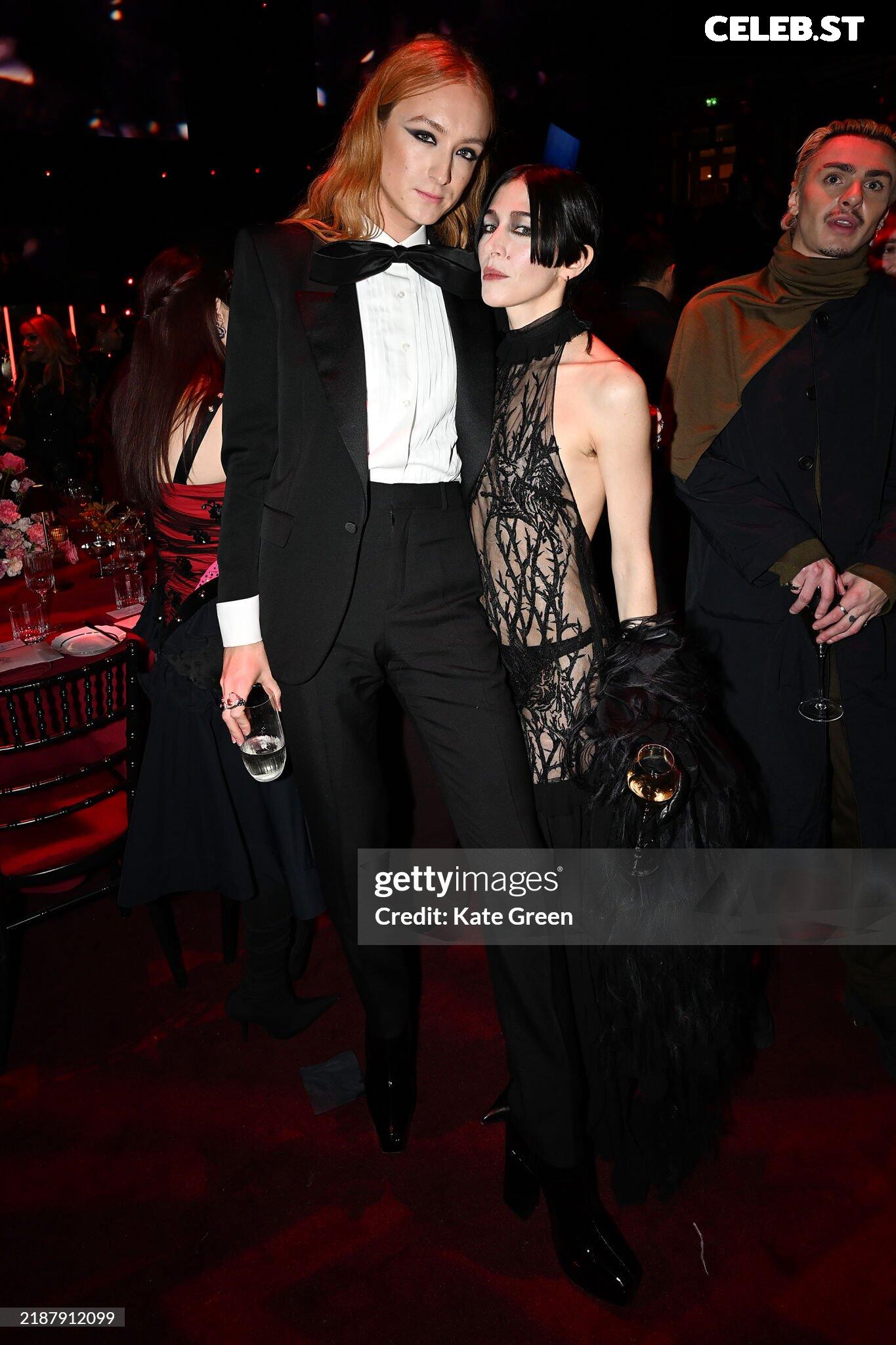 Caroline Polachek Image 22703568