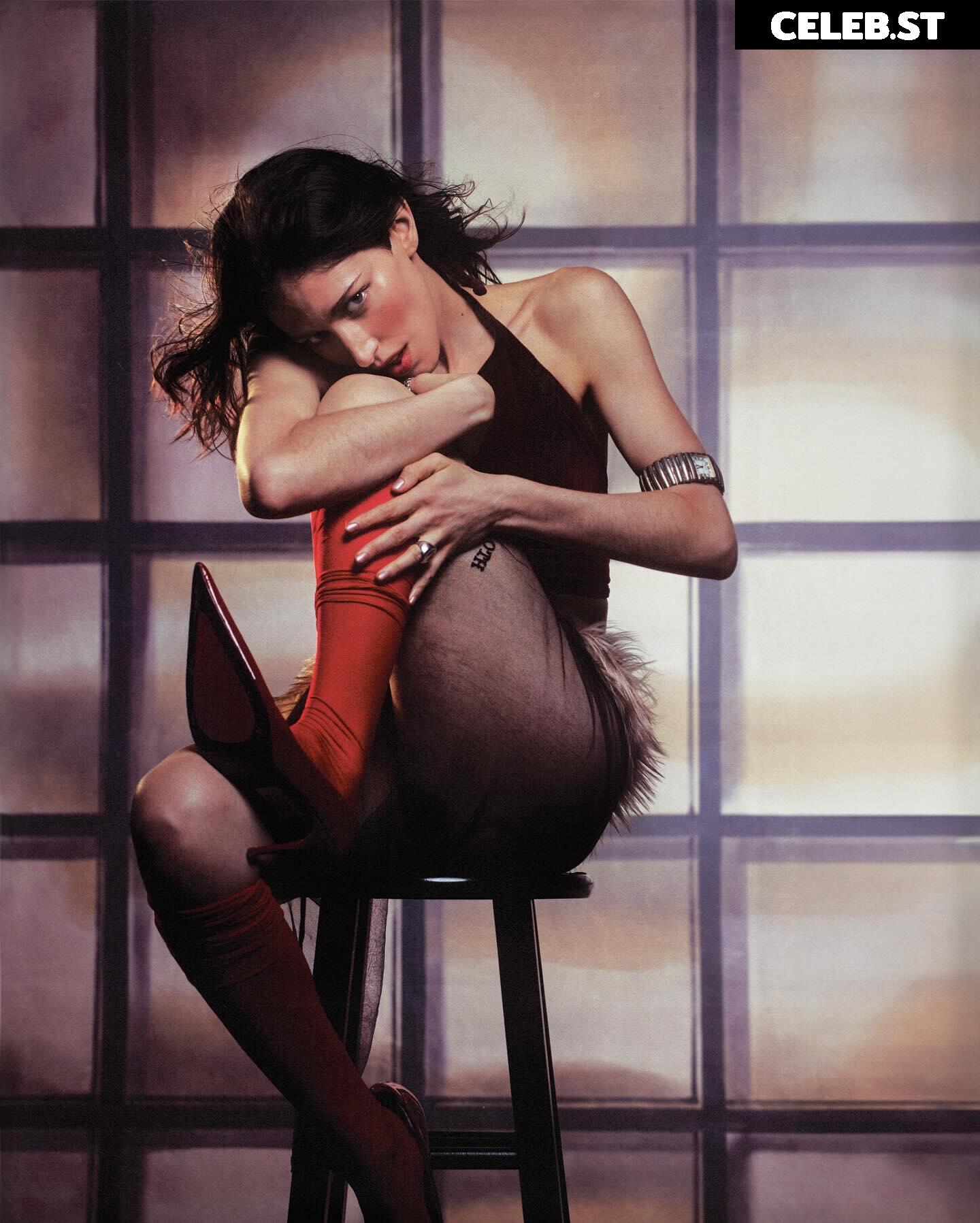 Caroline Polachek Image 22703549