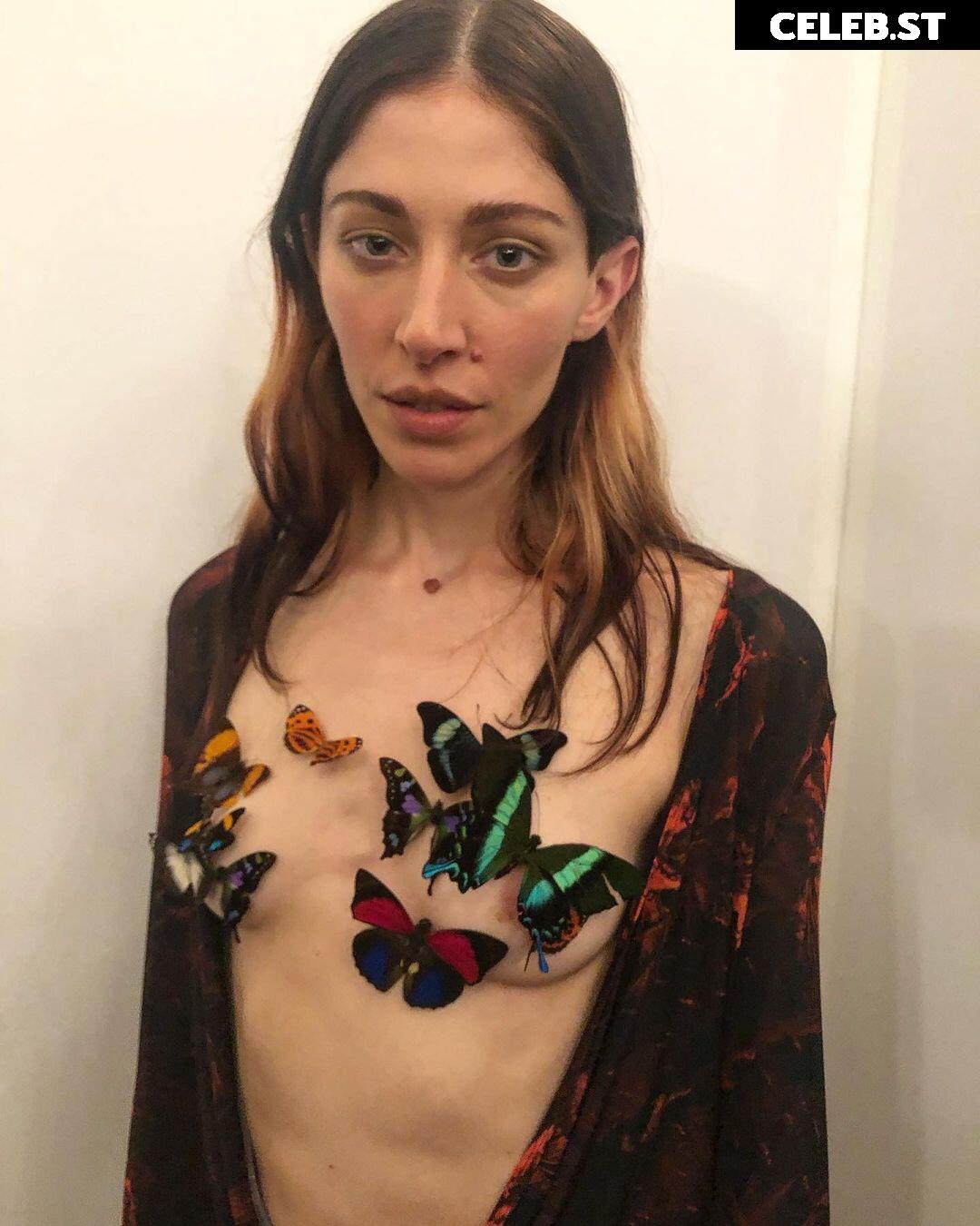 Caroline Polachek Image 22703439