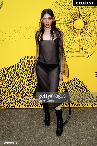 Caroline Polachek Image 22703452