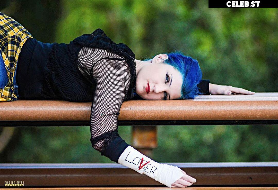 Leva Bates Image 22703624
