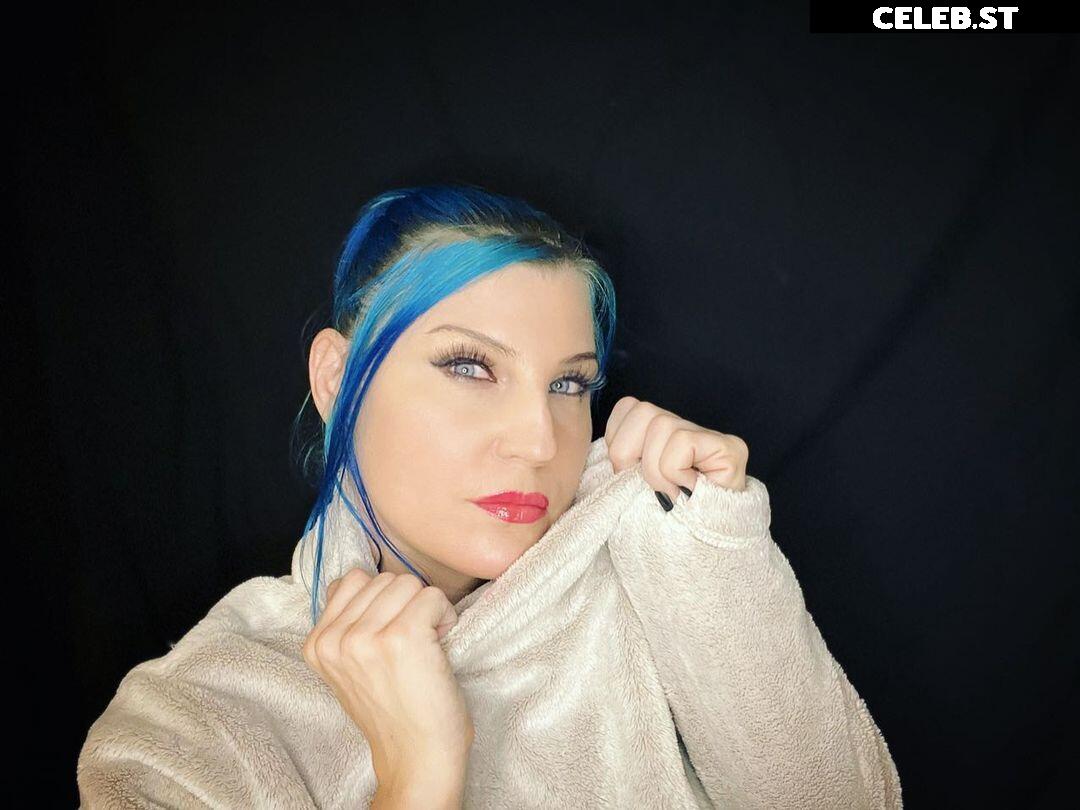 Leva Bates Image 22703638