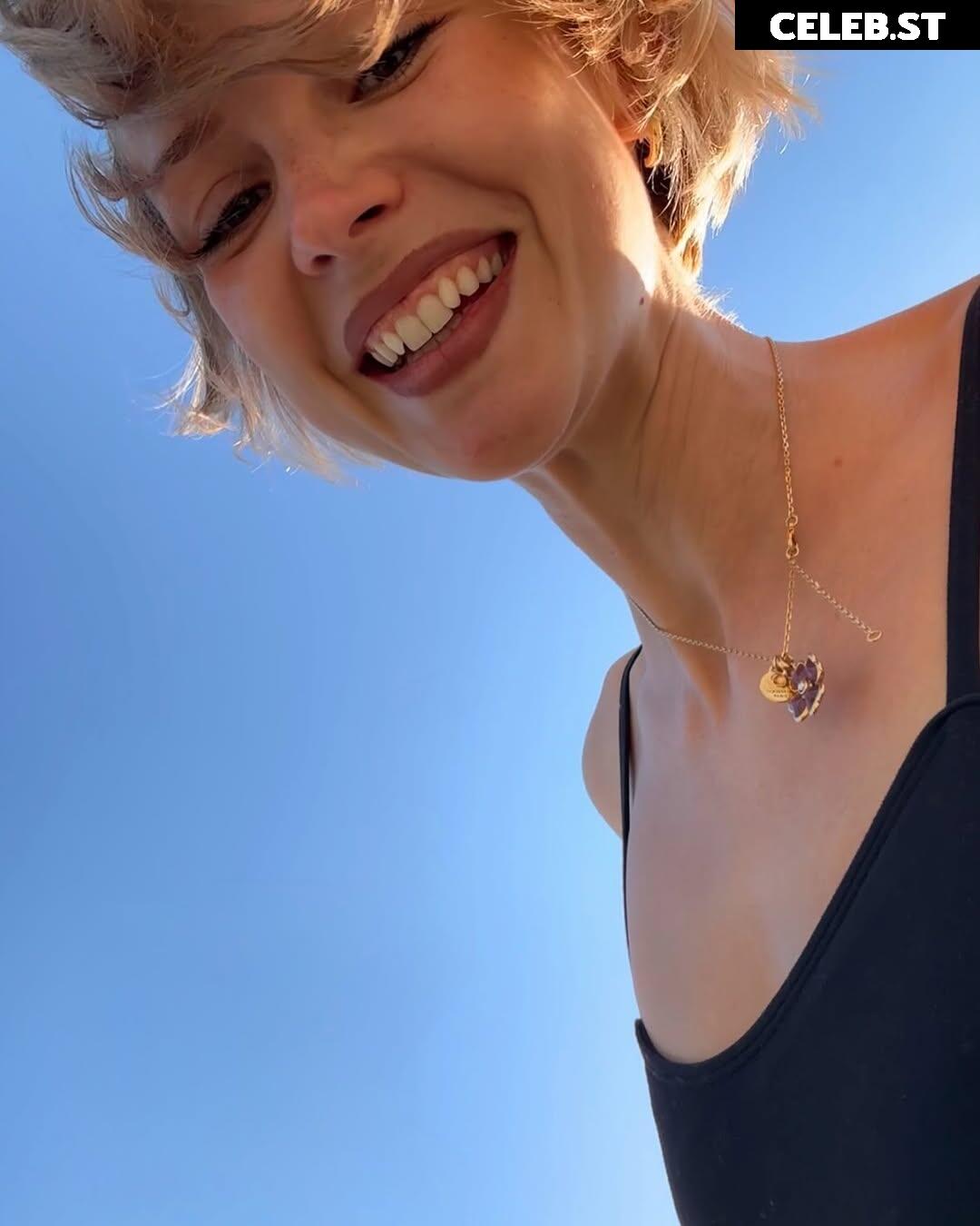 Angèle Van Laeken Image 22703140