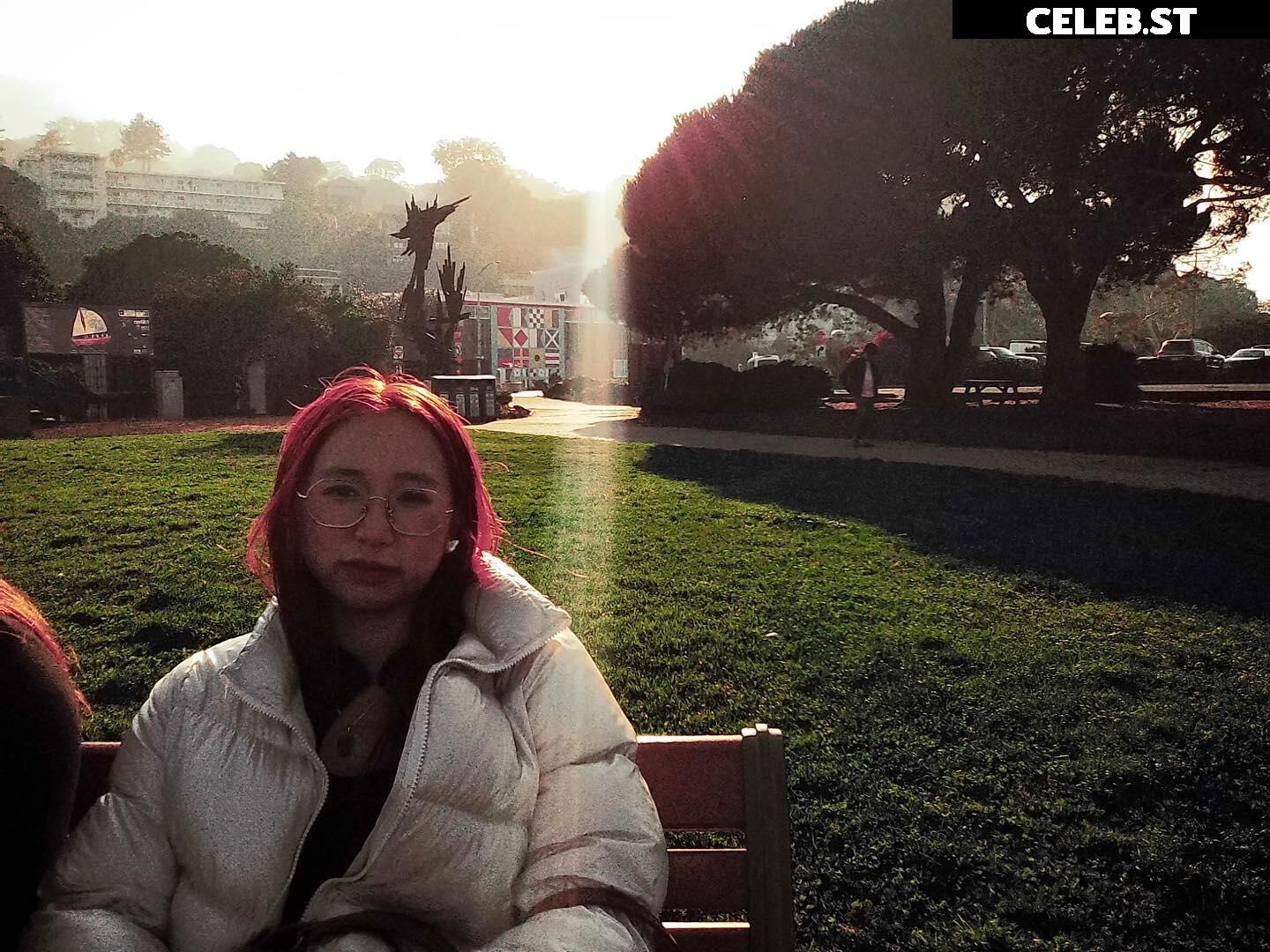 Sophia Phan / EatMyPhannnie / Sophiaphannn Image 22798500