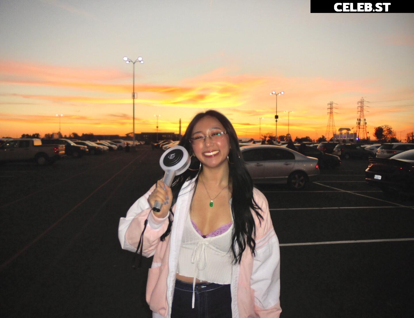 Sophia Phan / EatMyPhannnie / Sophiaphannn Image 22798759