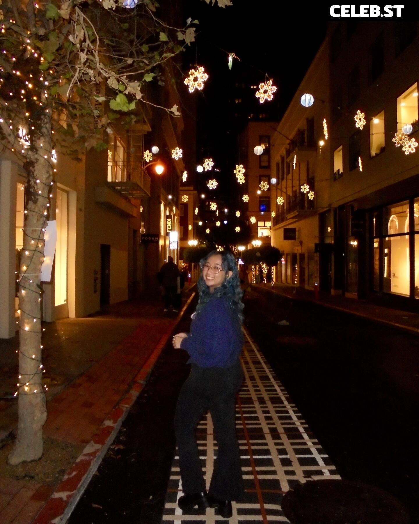 Sophia Phan / EatMyPhannnie / Sophiaphannn Image 22798652