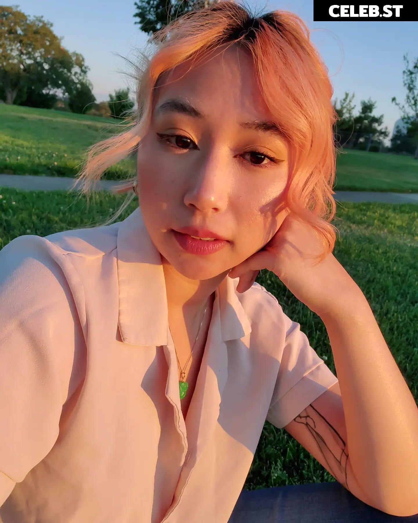 Sophia Phan / EatMyPhannnie / Sophiaphannn Image 22798369