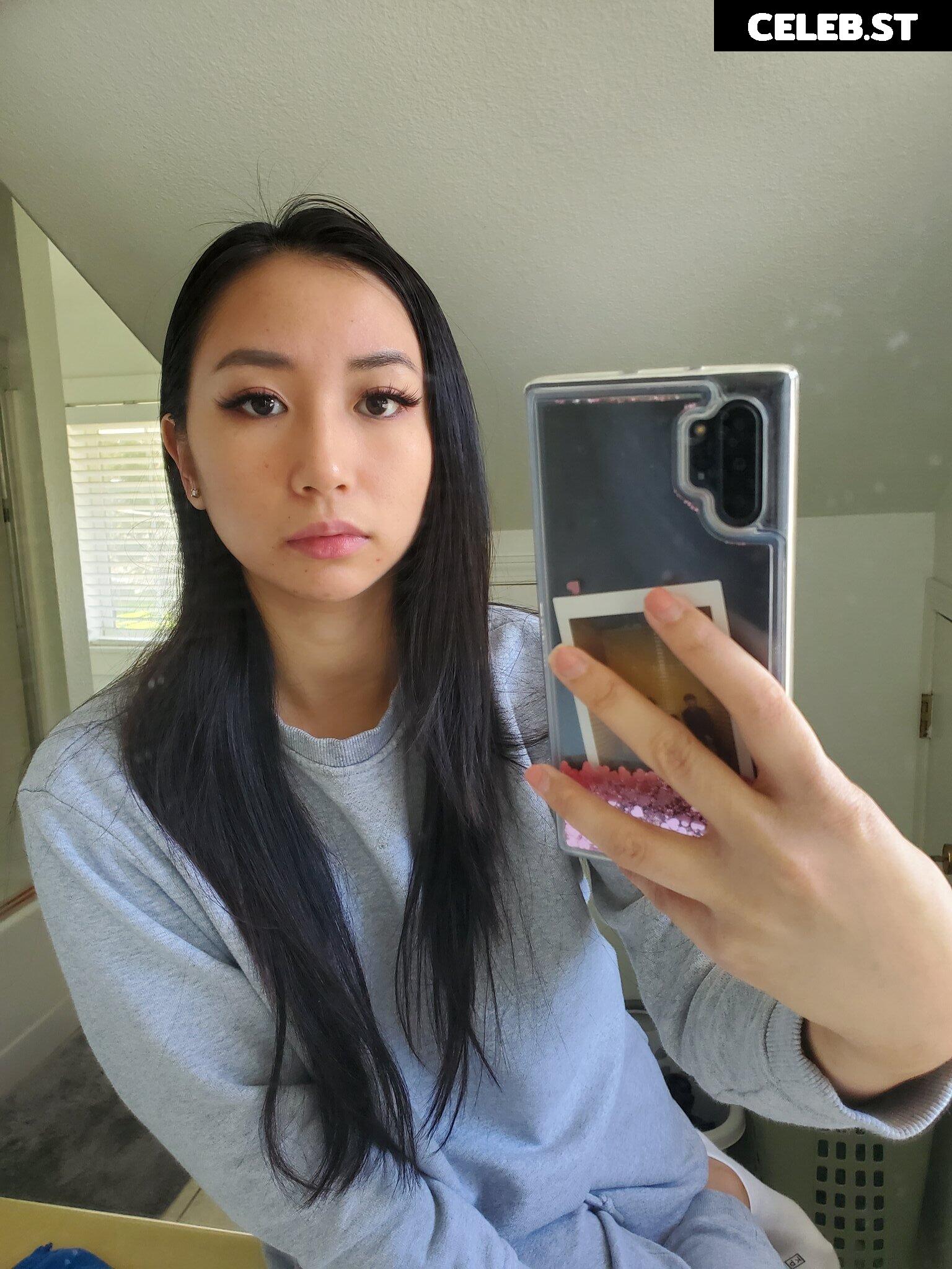 Sophia Phan / EatMyPhannnie / Sophiaphannn Image 22798216
