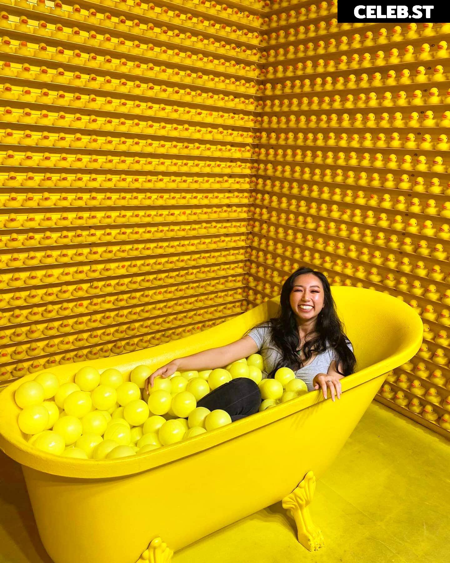 Sophia Phan / EatMyPhannnie / Sophiaphannn Image 22798206