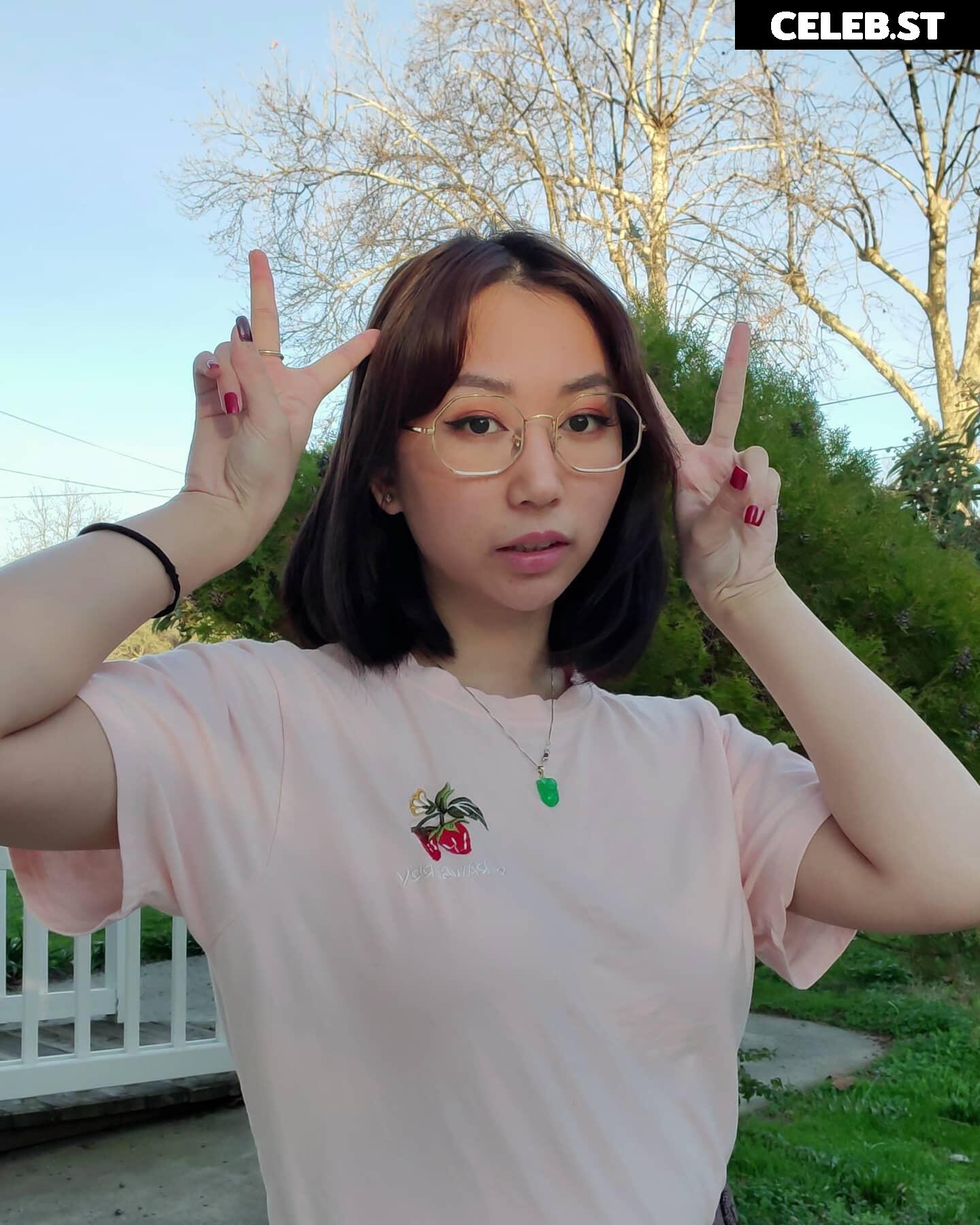 Sophia Phan / EatMyPhannnie / Sophiaphannn Image 22798254