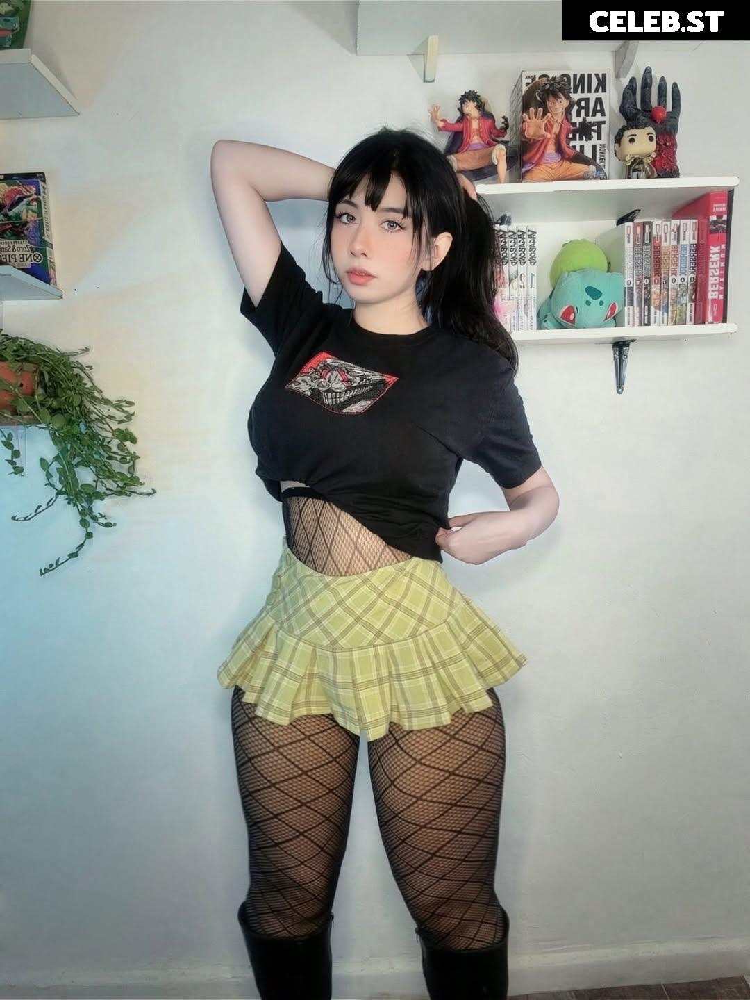 Lilywaifu | lily_waffle Image 22795180