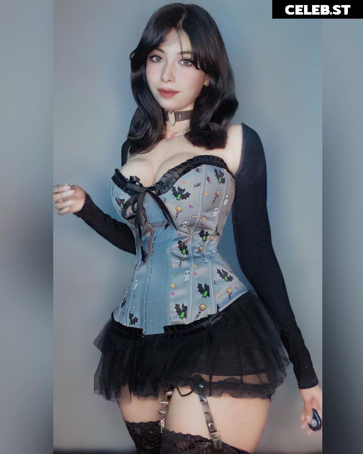 Lilywaifu | lily_waffle Image 22795106