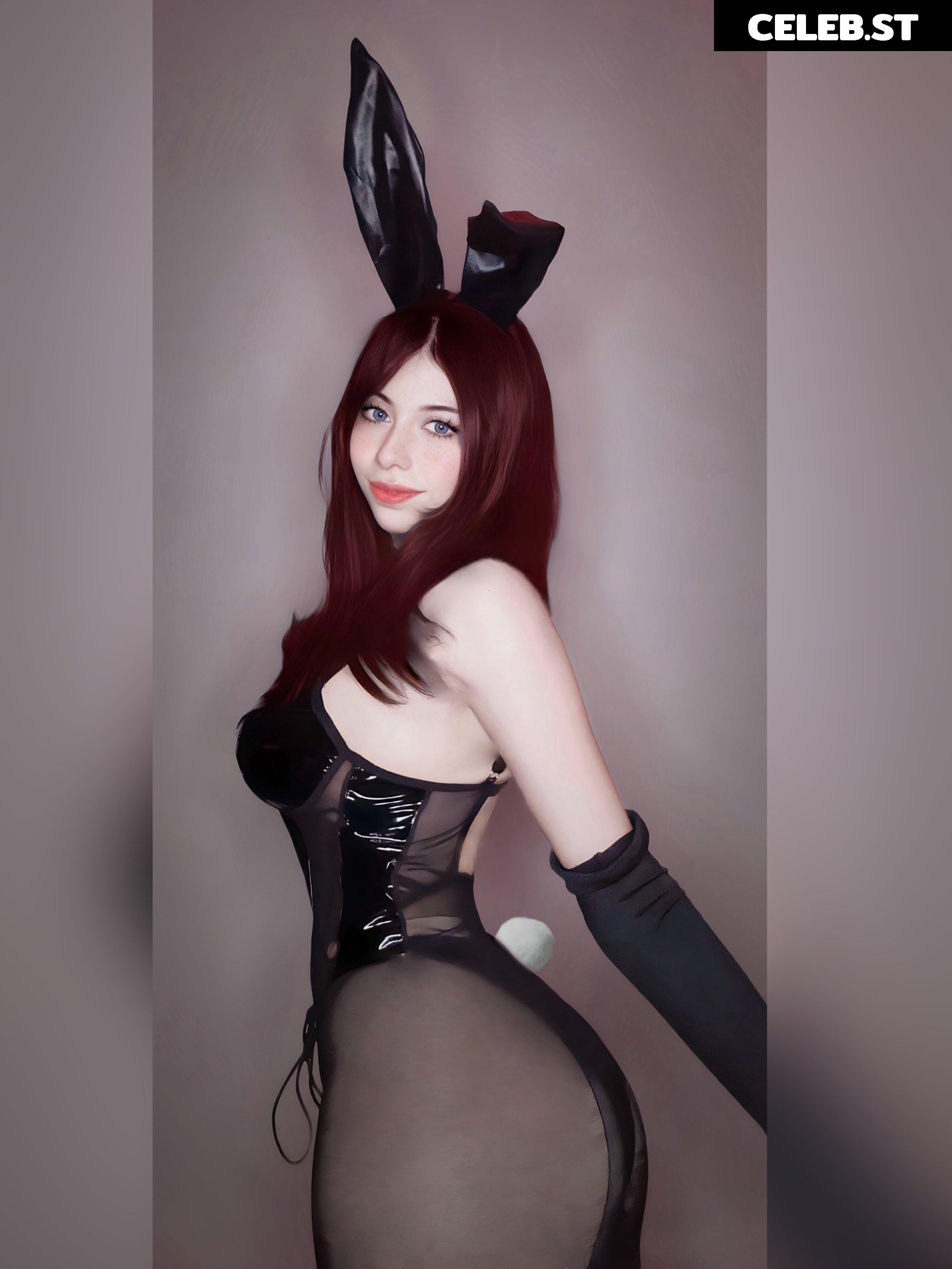 Lilywaifu | lily_waffle Image 22795162