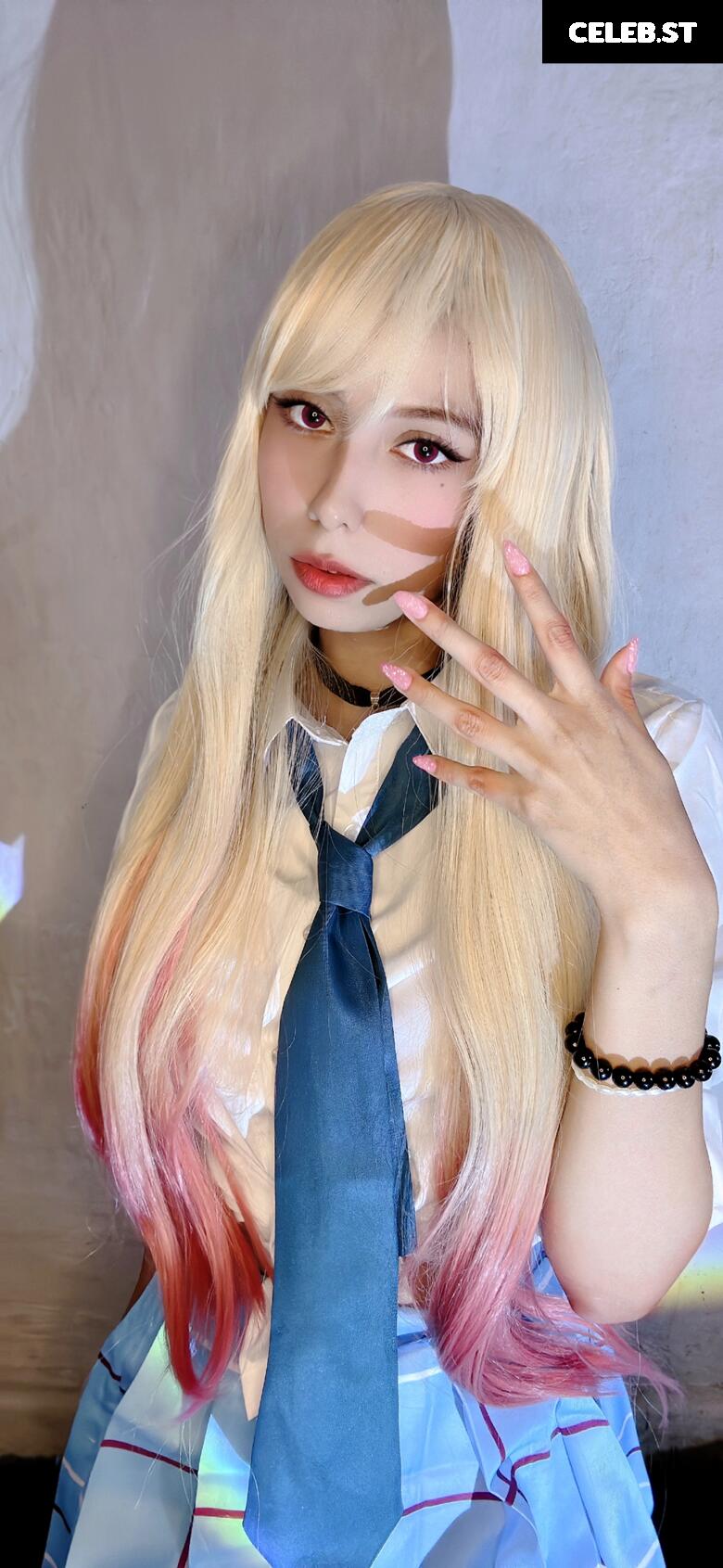Lilywaifu | lily_waffle Image 22795026