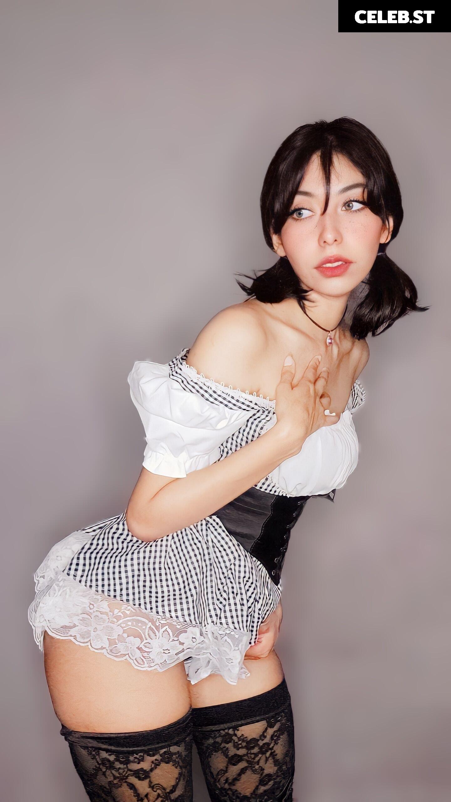 Lilywaifu | lily_waffle Image 22795064