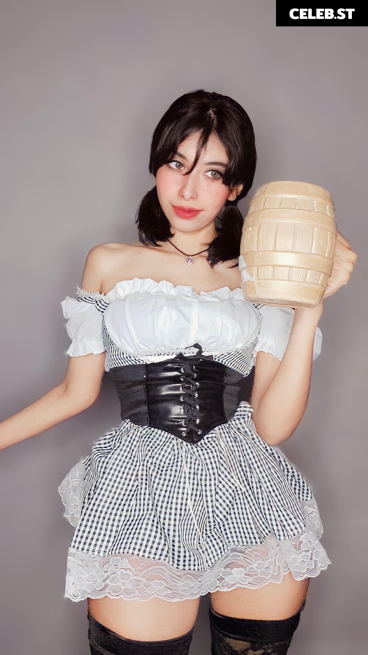 Lilywaifu | lily_waffle Image 22795057