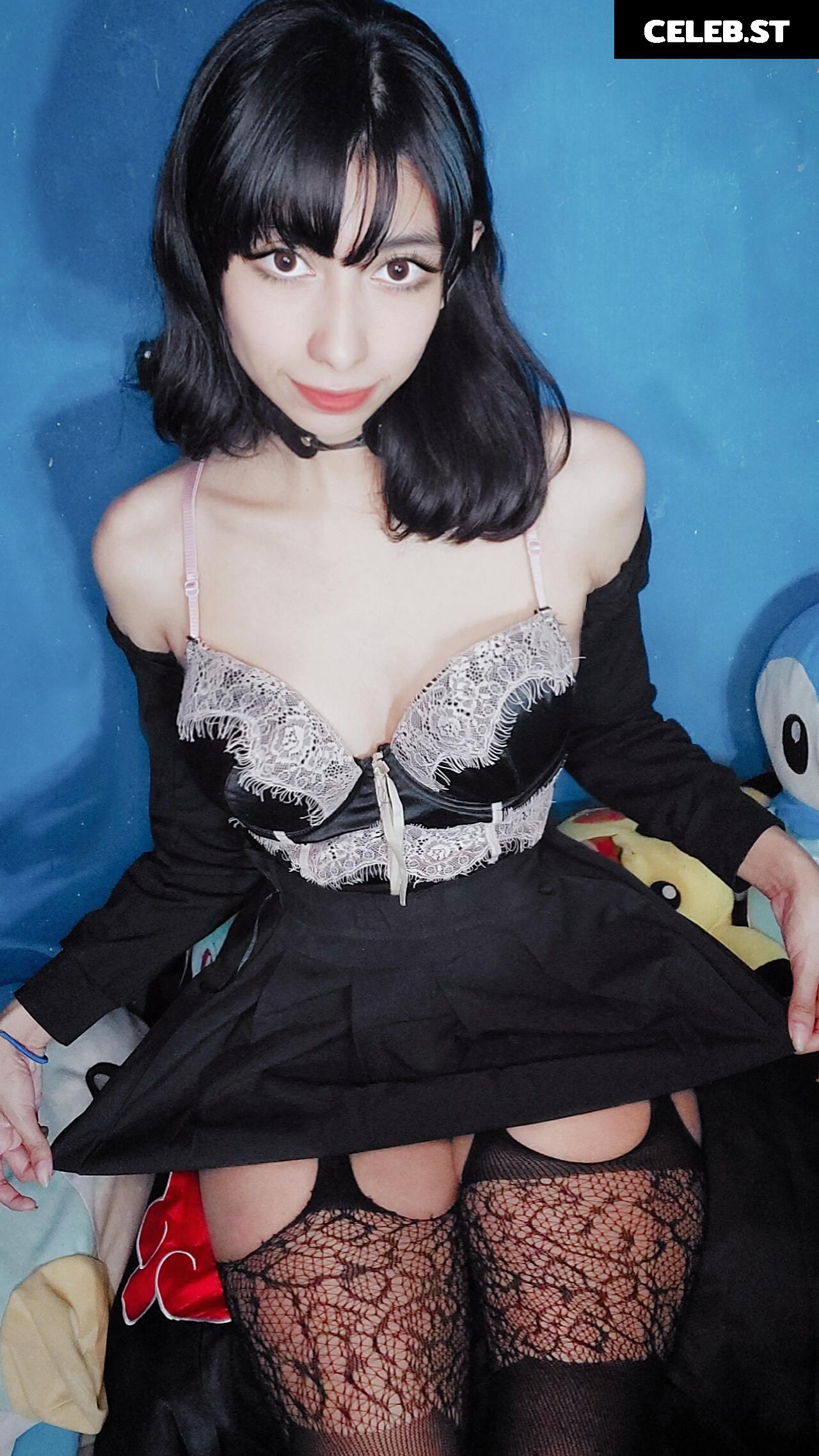 Lilywaifu | lily_waffle Image 22795045