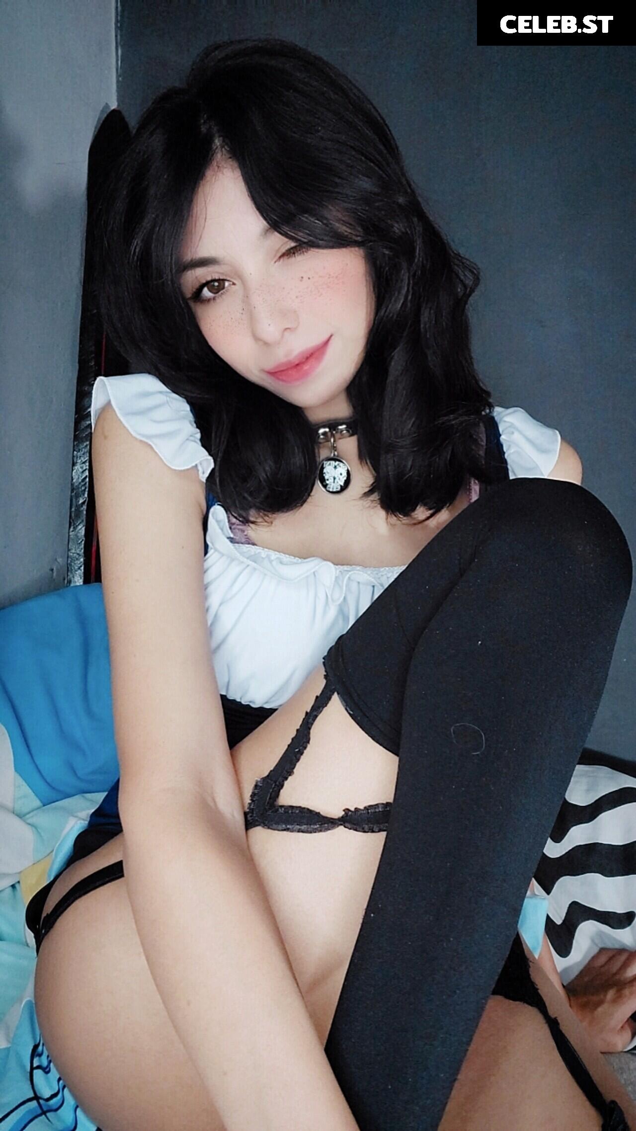 Lilywaifu | lily_waffle Image 22794989