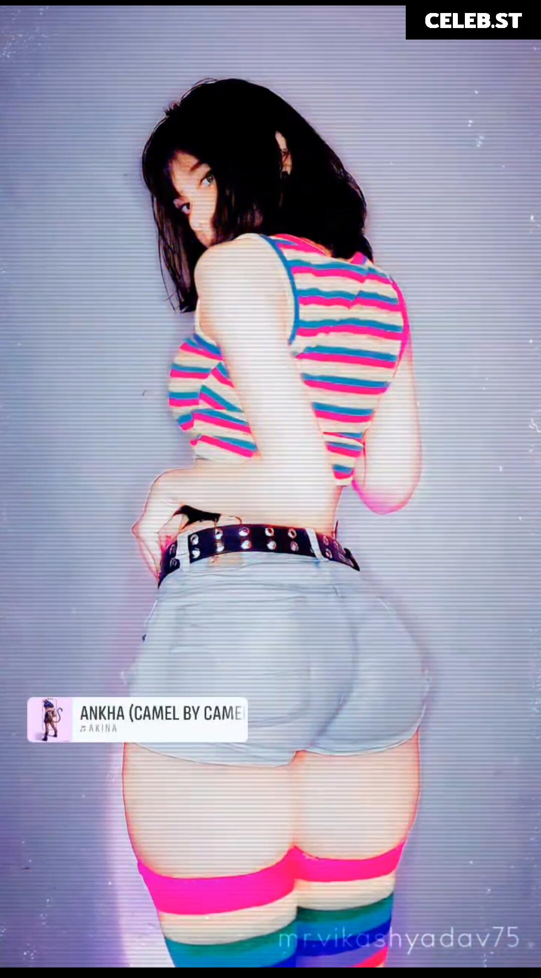 Lilywaifu | lily_waffle Image 22794933
