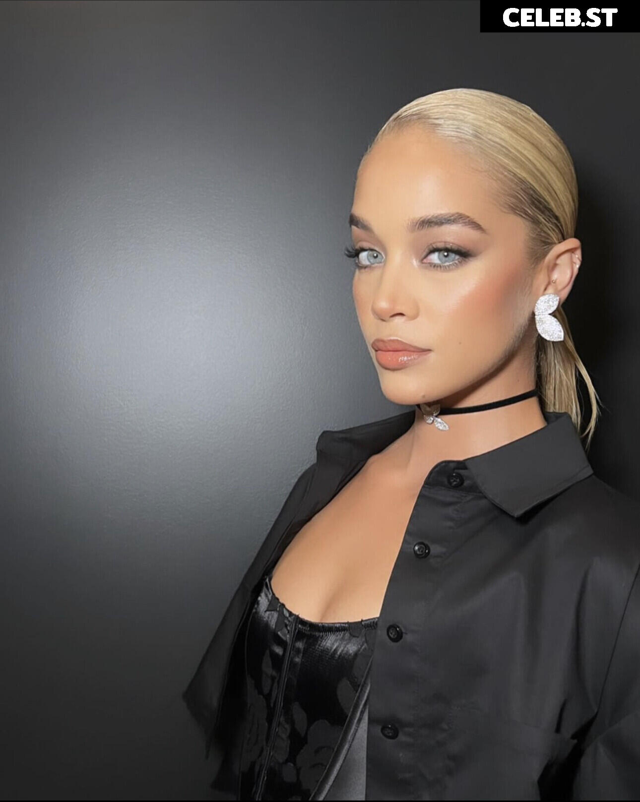 Jasmine Sanders/Golden Barbie Image 22793793