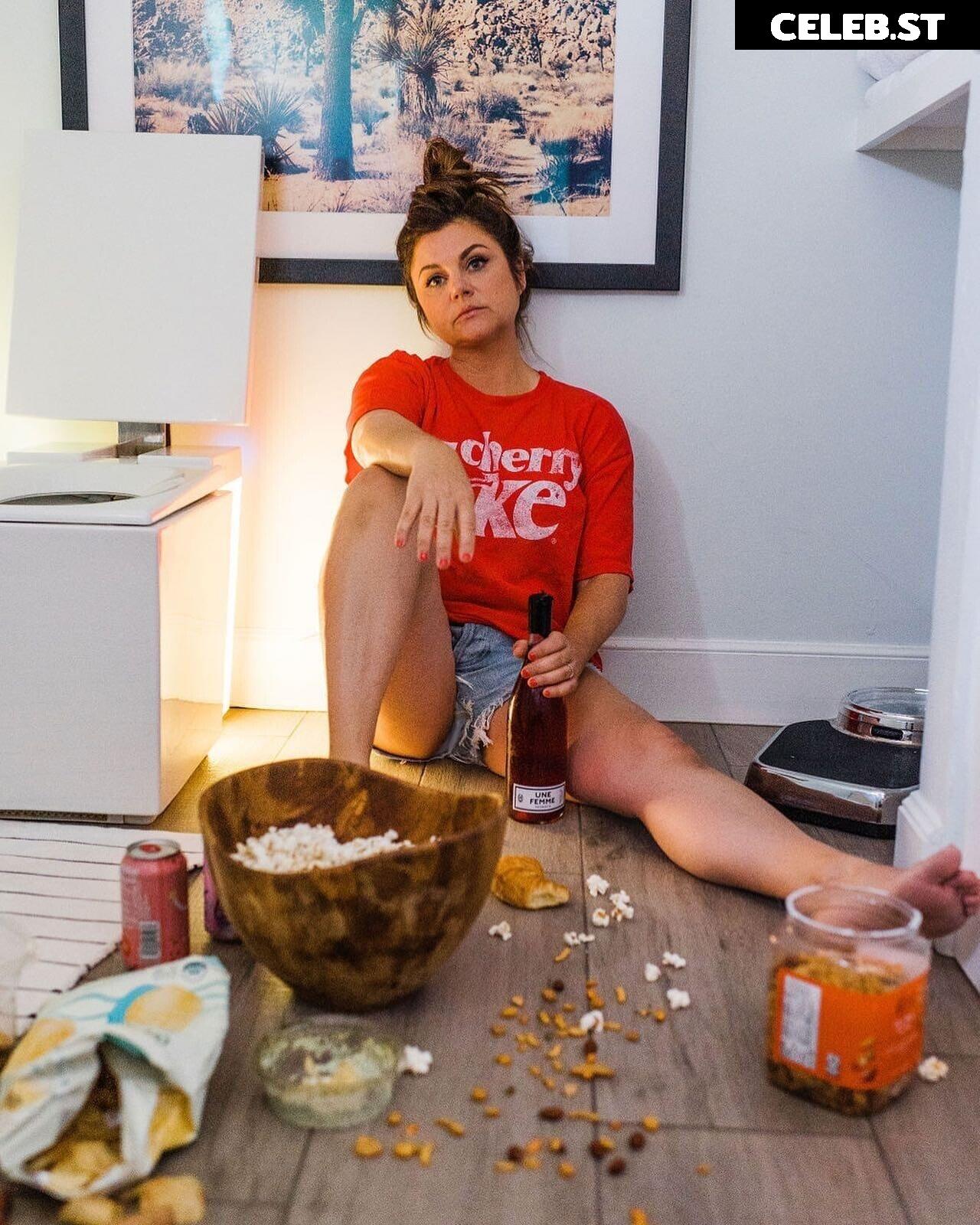 Tiffani Amber Thiessen Image 22792122