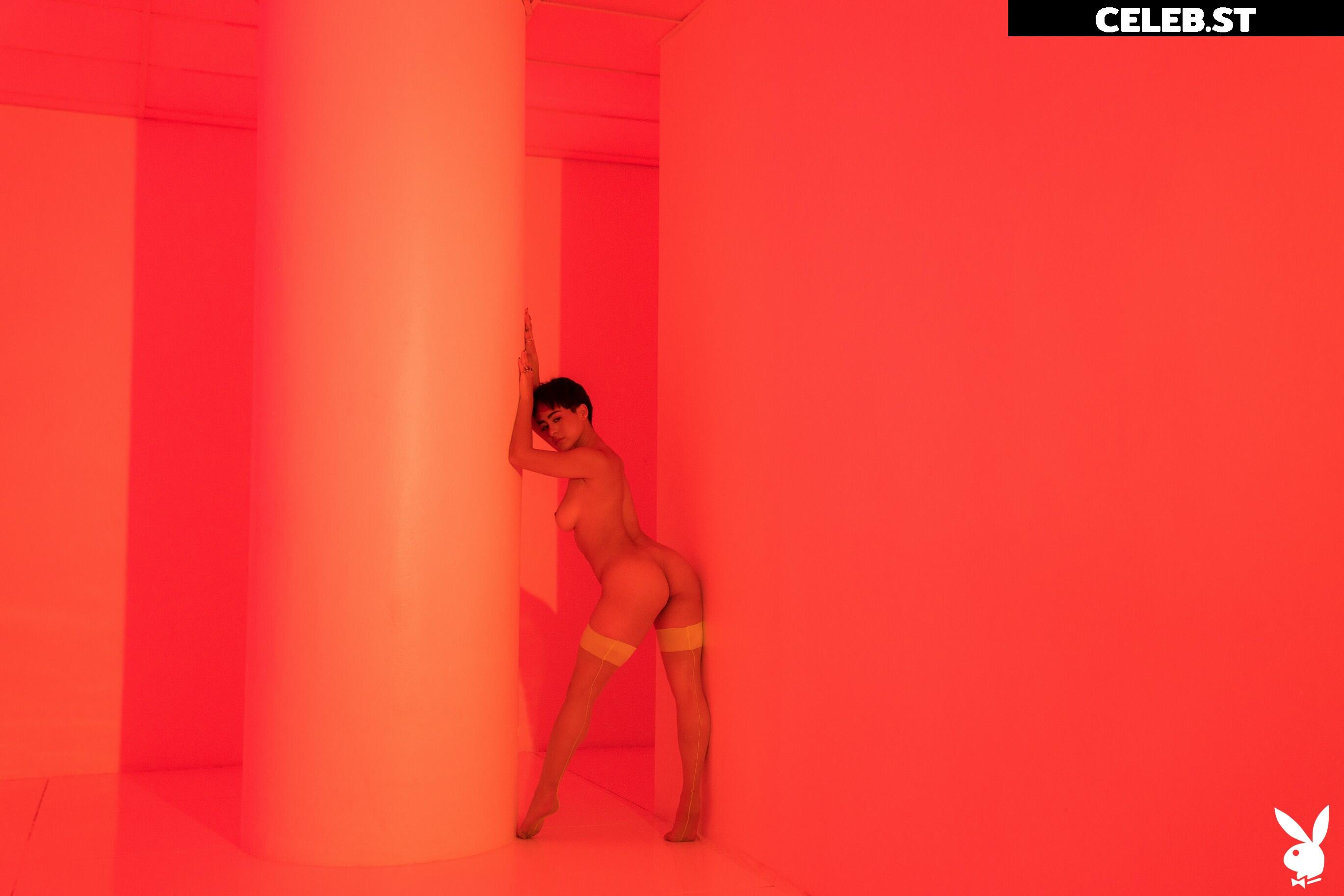 Mia Valentine Image 22669684