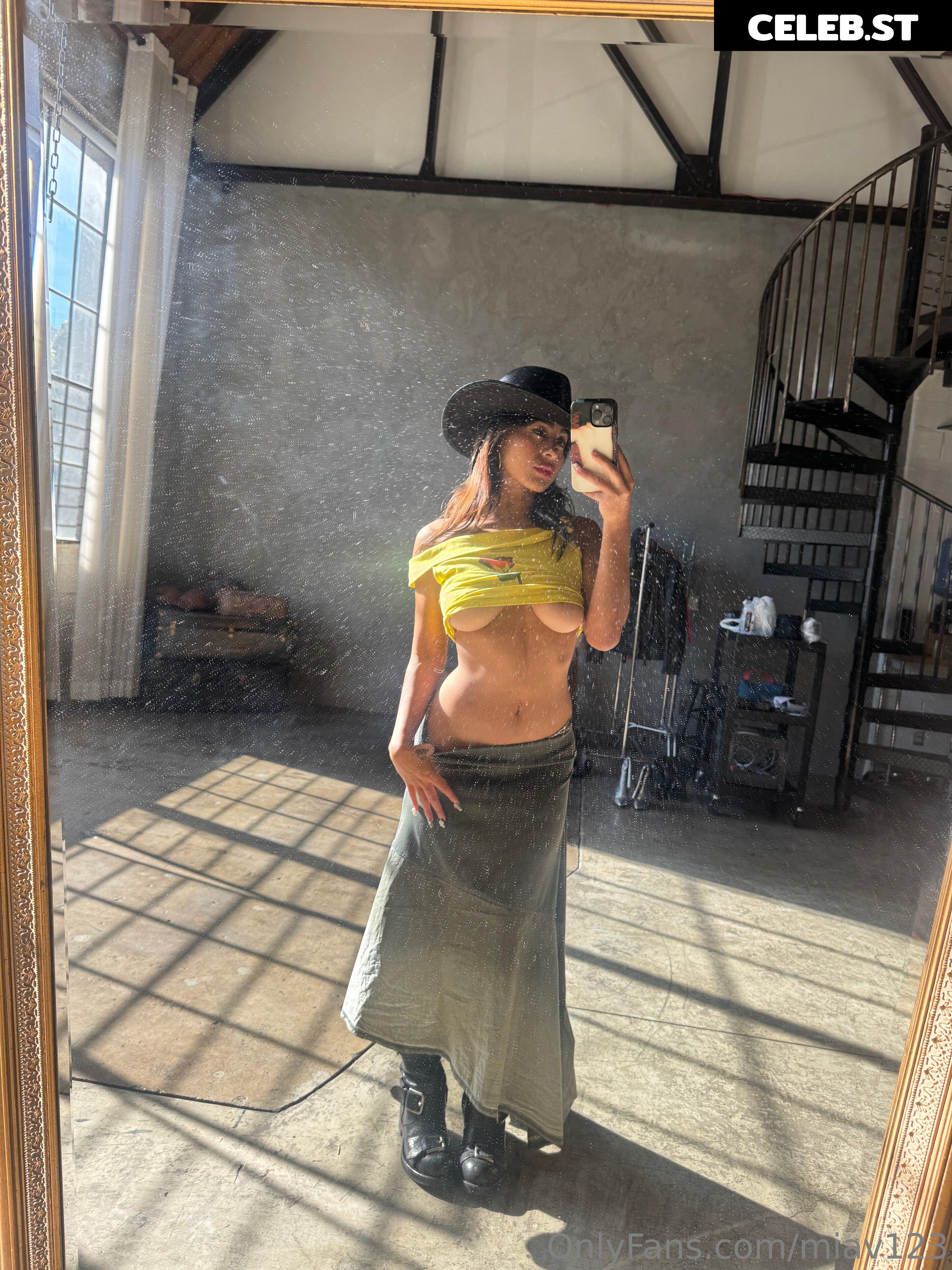 Mia Valentine Image 22669613