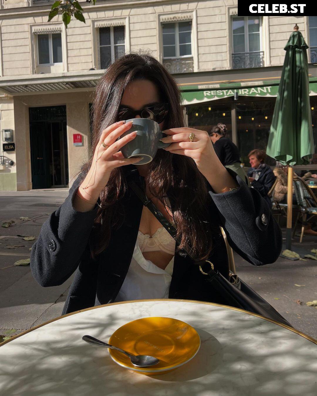 Jules LeBlanc/Annie LeBlanc Image 22670840